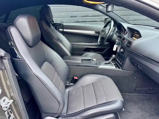 Mercedes-Benz E-Class view 10