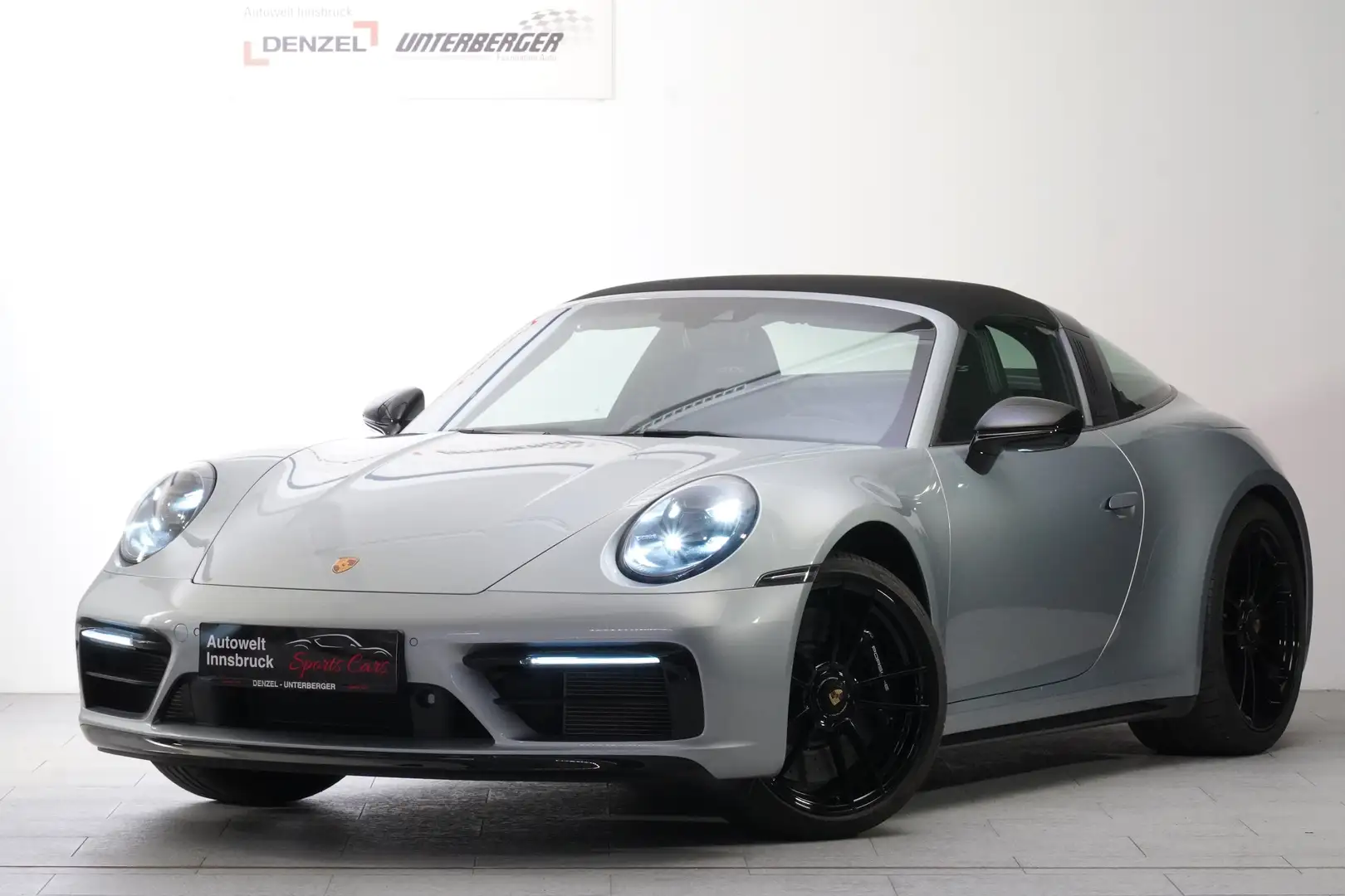 Porsche 992 911 Targa 4 GTS Grau - 1