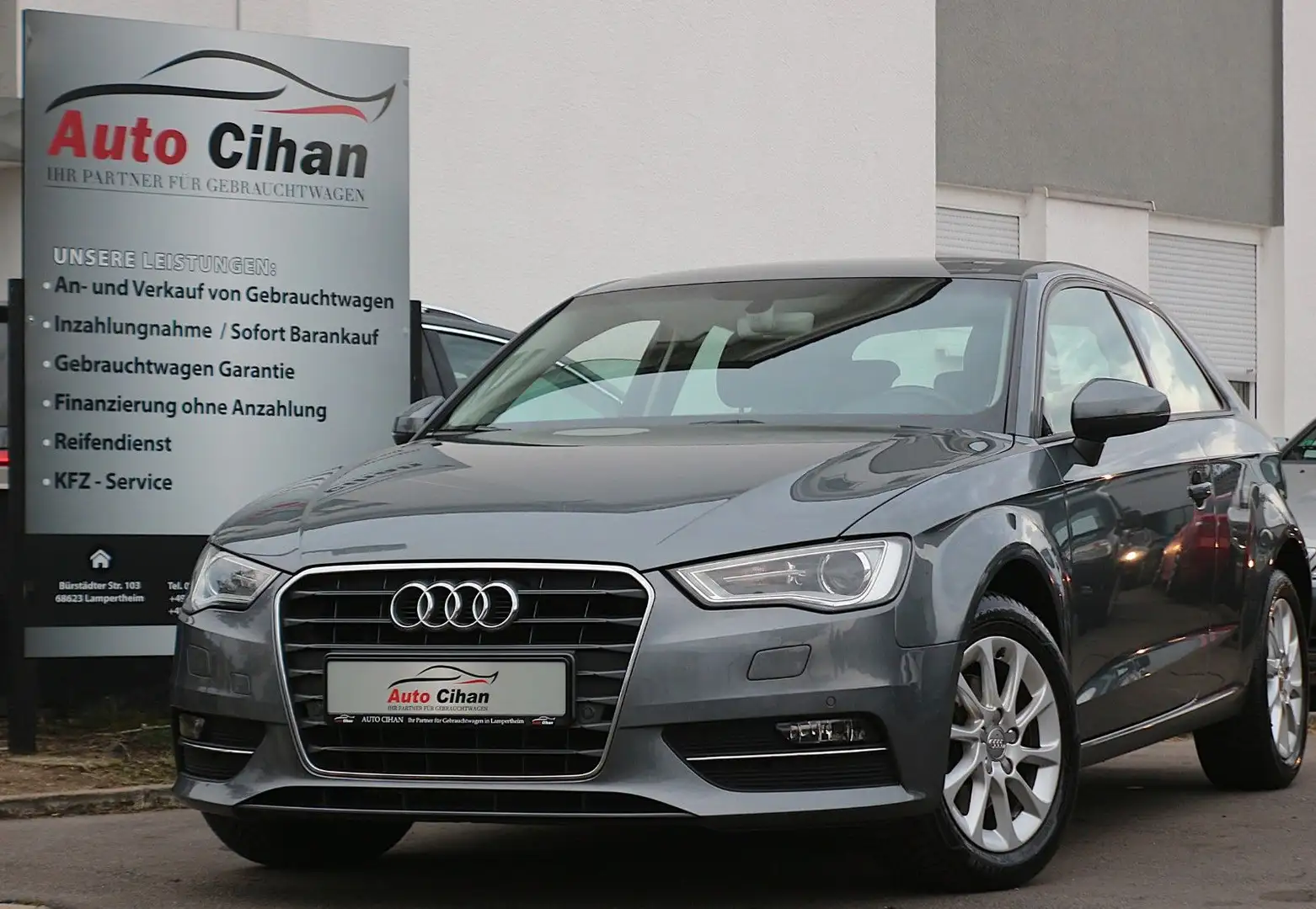 Audi A3 attraction AUTOMATIK! NAVI! BI-XENON! EU6! Gris - 1