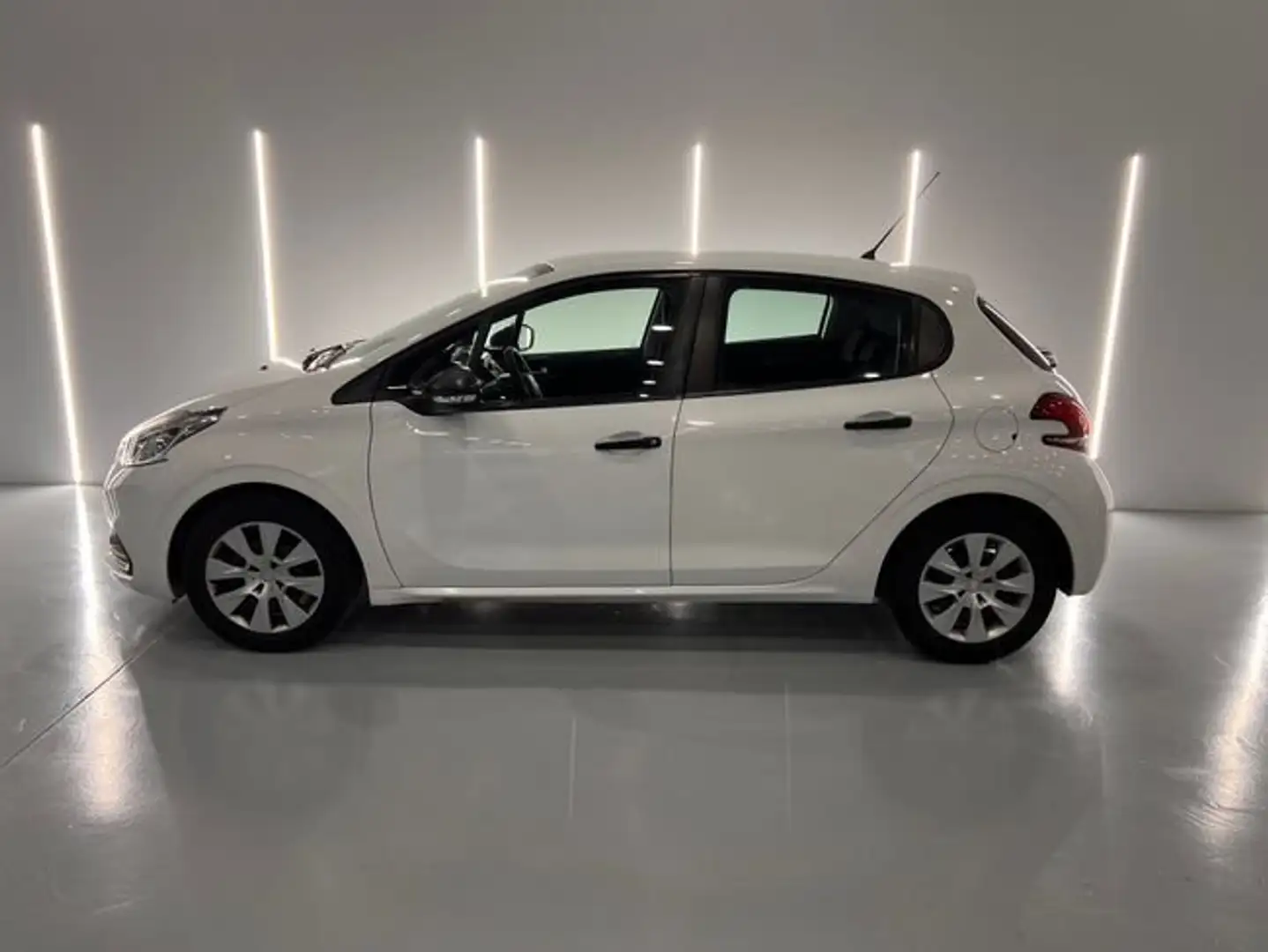 Peugeot 208 1.2 PureTech Access 82 Weiß - 2