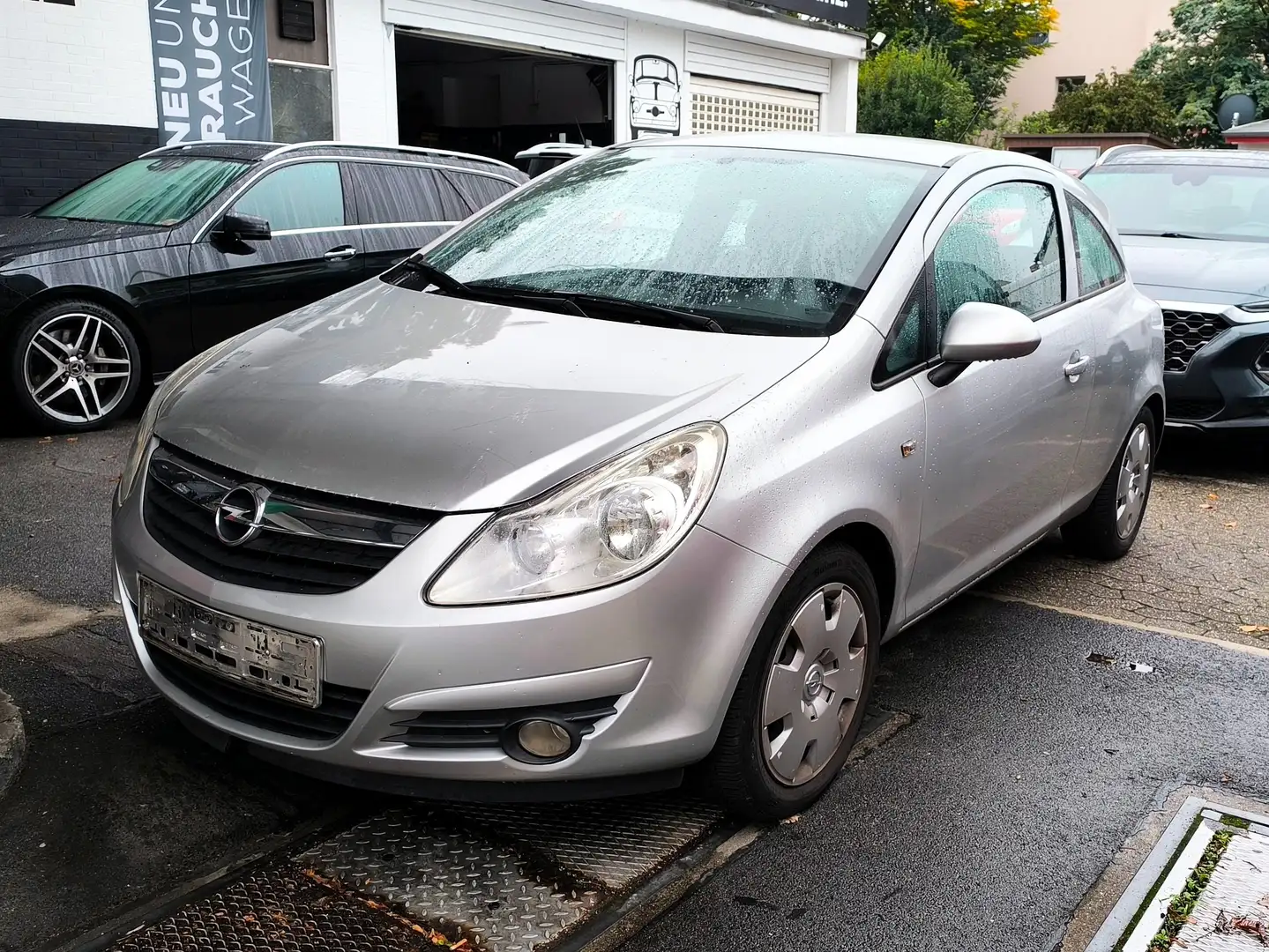 Opel Corsa Edition Motorschaden Grau - 1