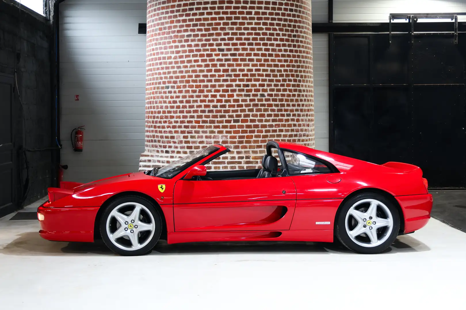 Ferrari F355 GTS V8 380 CH Rouge - 2