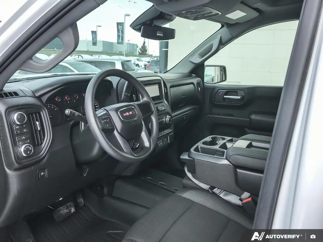 GMC Sierra 1500 снимка GMC Sierra 1500