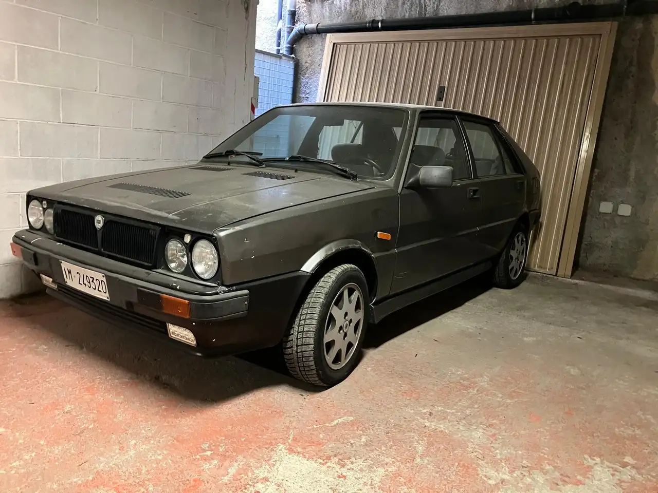 Lancia Delta 1300, foto 1