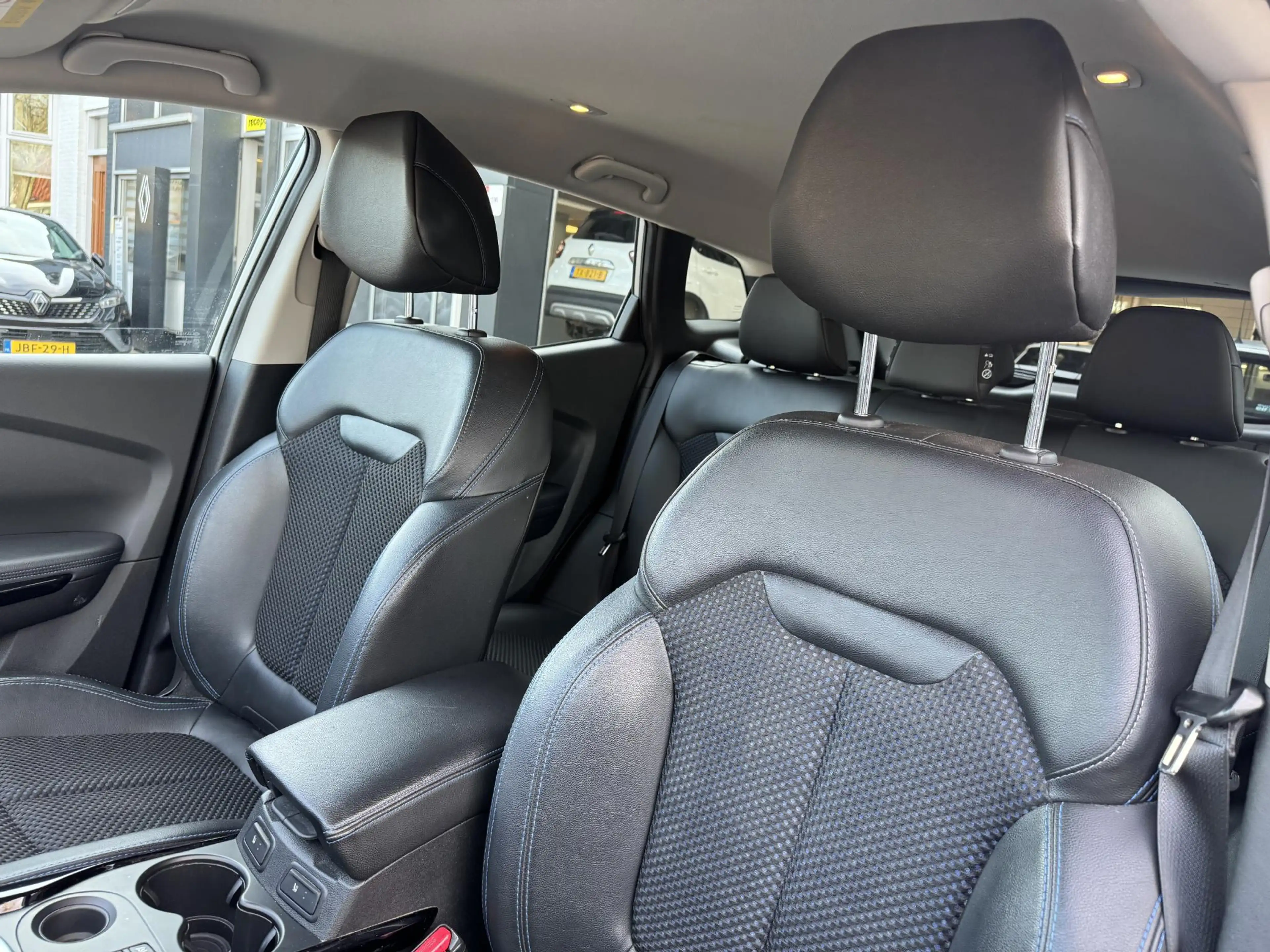 Renault Kadjar 1.3 TCe 140pk EDC Intens+Trekhaak!! — photo 12