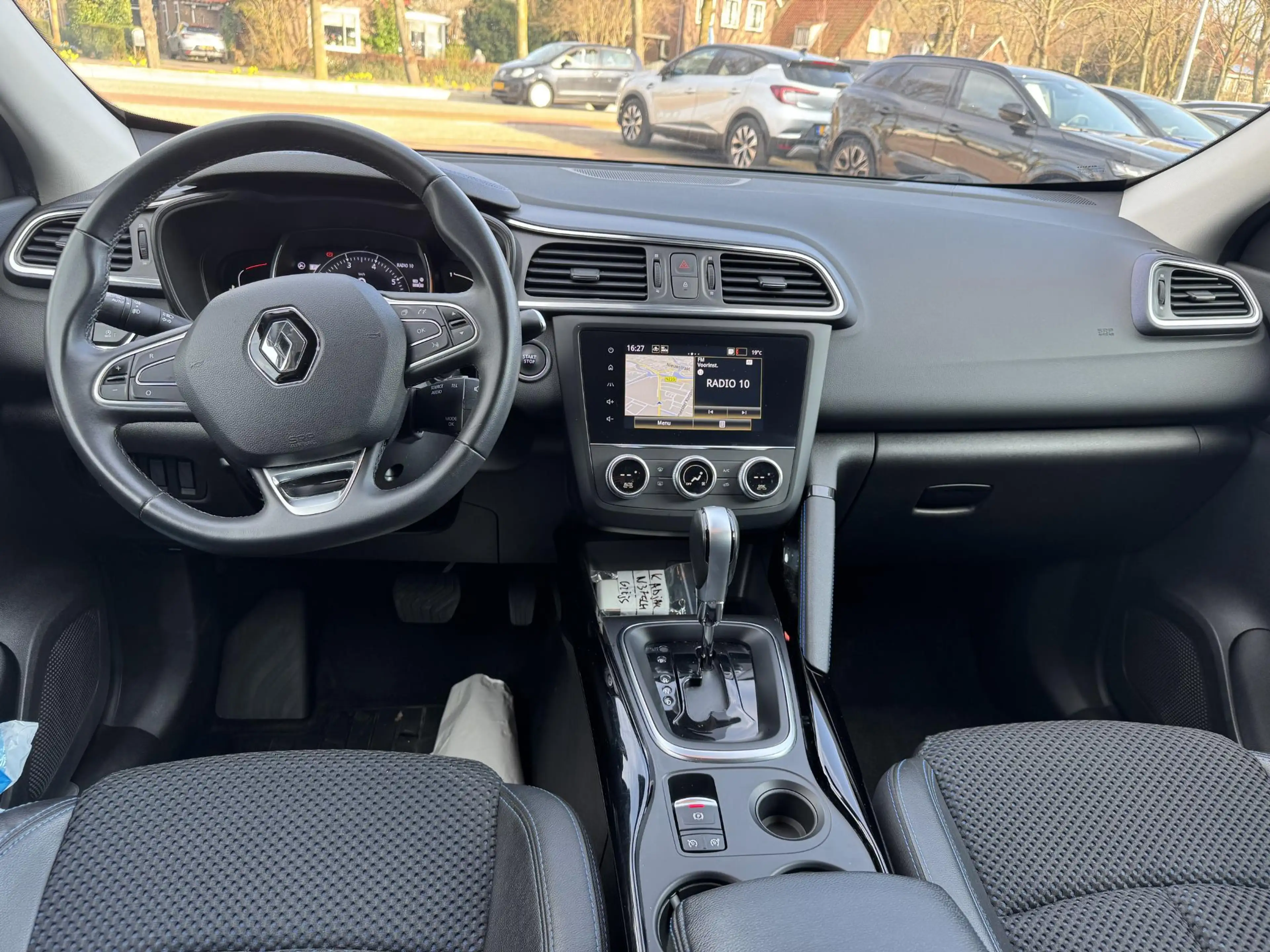 Renault Kadjar 1.3 TCe 140pk EDC Intens+Trekhaak!! — photo 14