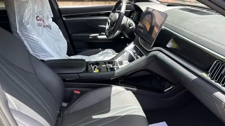 BYD Seal U DM-i COMFORT 2025, foto 7