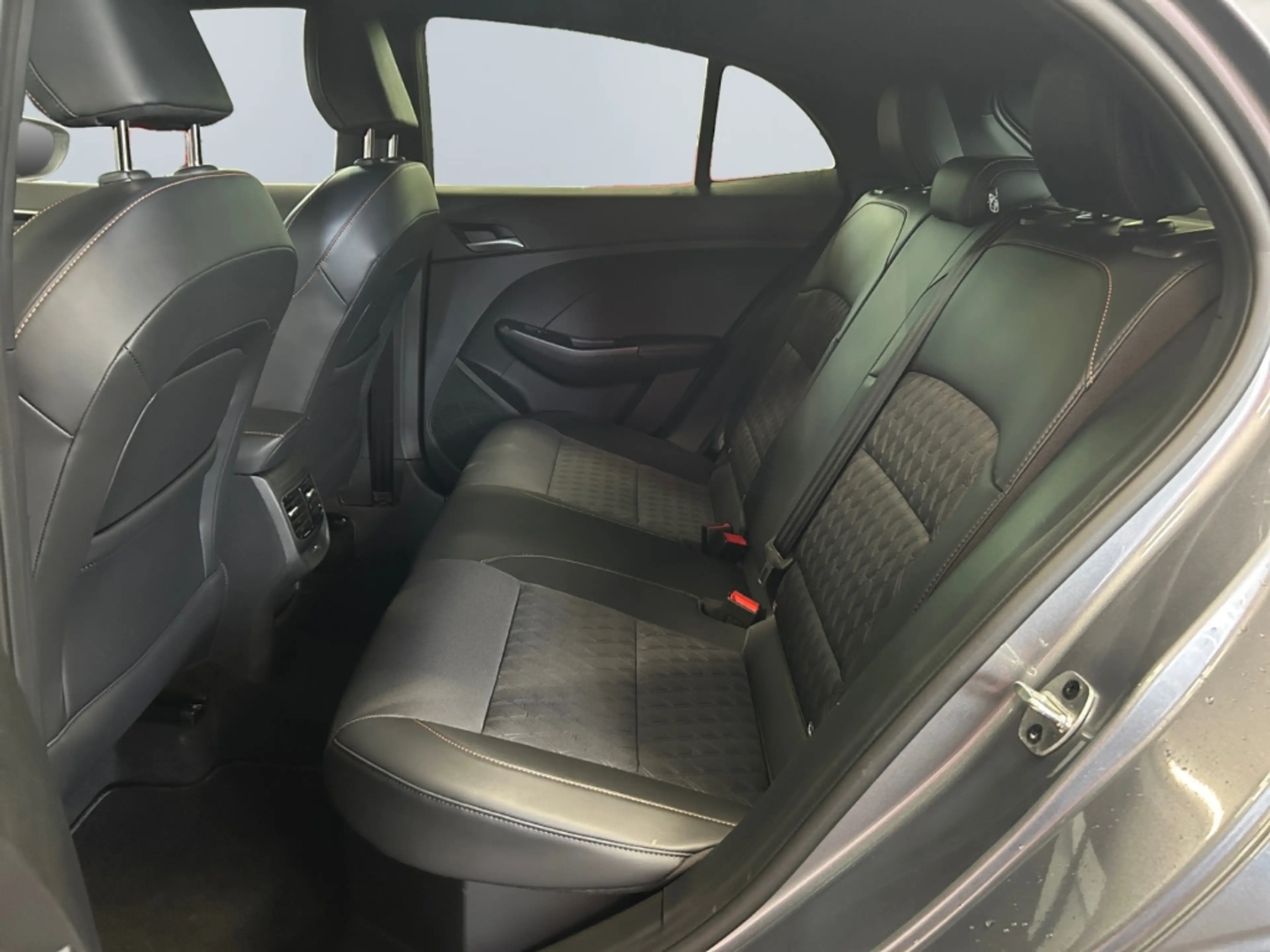 MG MG3 1.5 Hybrid+ Luxury *LED*360°*ACC*PDC v&h*SHZ* — photo 15