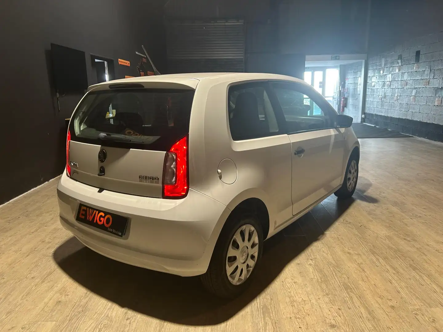 Skoda Citigo 1.0 MPI 60 ACTIVE - 2