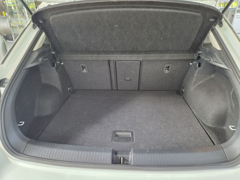 Volkswagen T-Roc 1.0 TSI OPF Life — photo 9