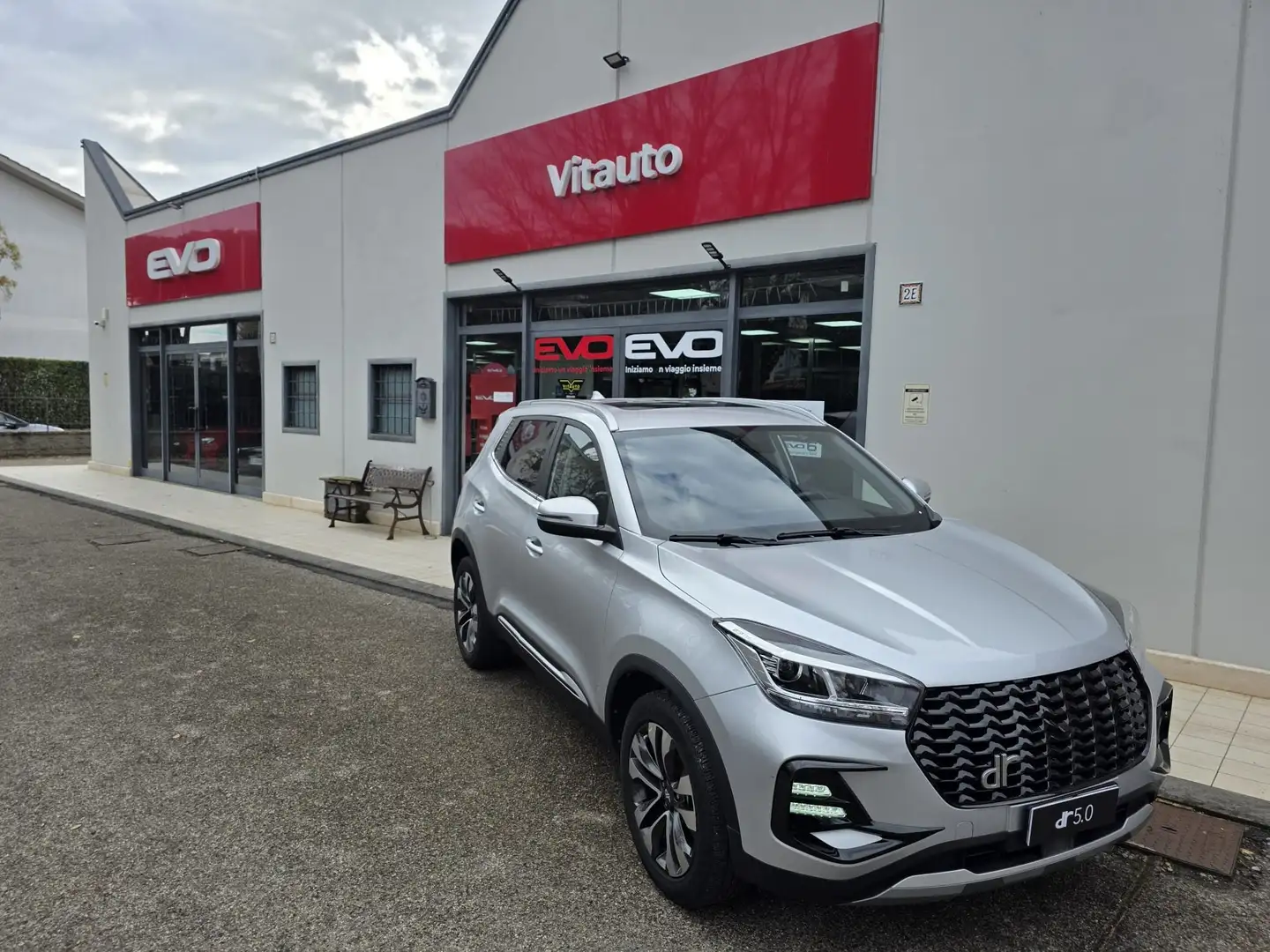 DR Automobiles DR5.0 DR 5.0 2022 5.0 1.5 Gpl 114cv Silber - 2