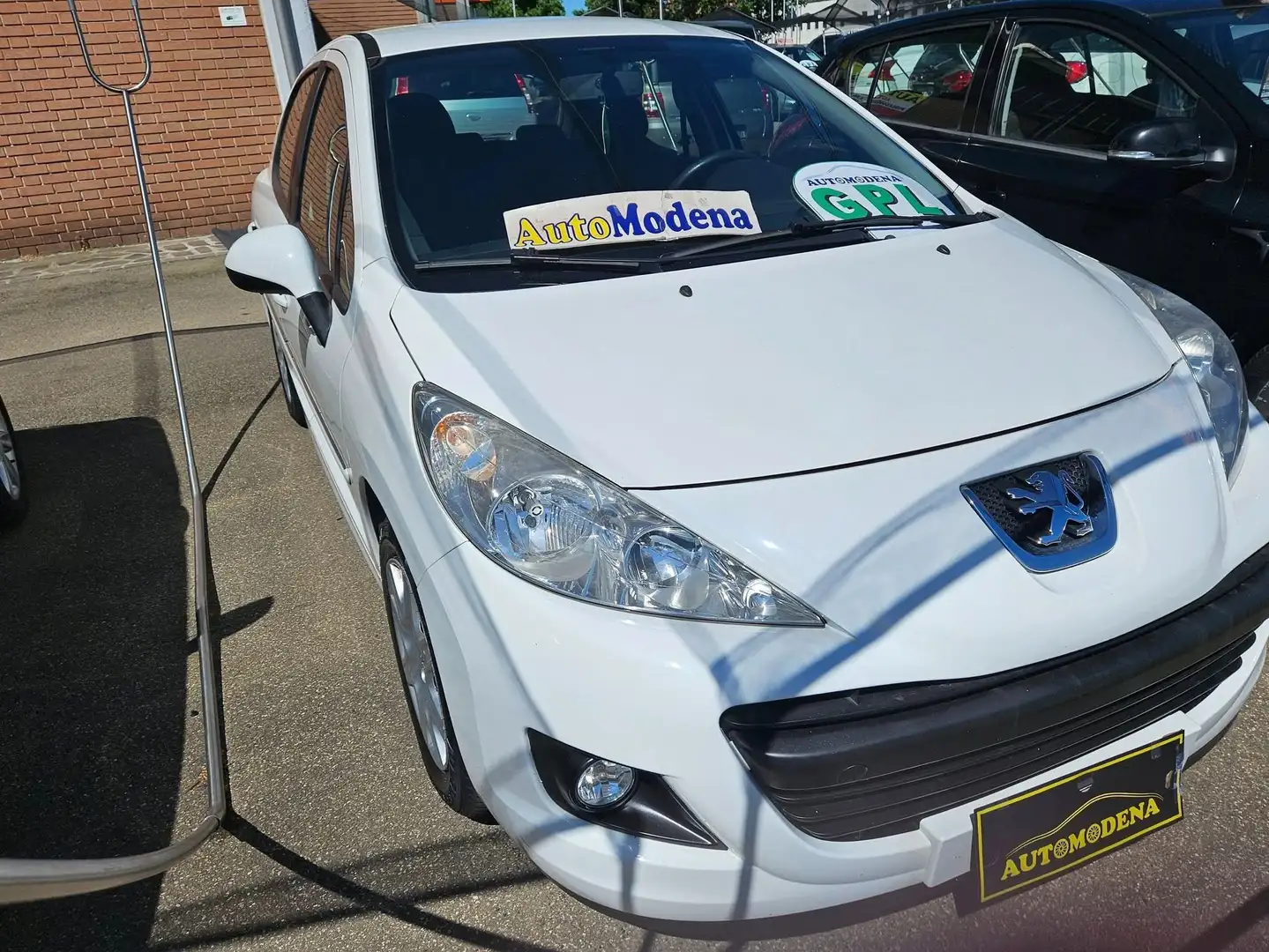 Peugeot 207 207 3p 1.4 8v Gpl (BOMBOLE VALIDA 2033) Bianco - 2