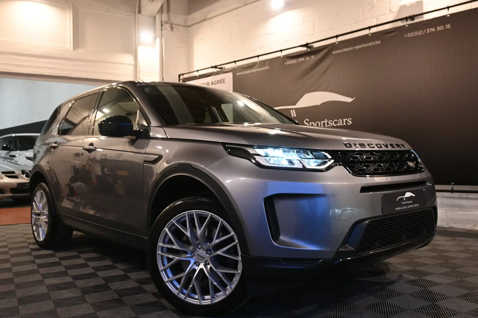 Land Rover Discovery Sport 2.0 TD4 EURO 6d / CAMERA / CARPLAY / GPS NAVI !! Grau - 2