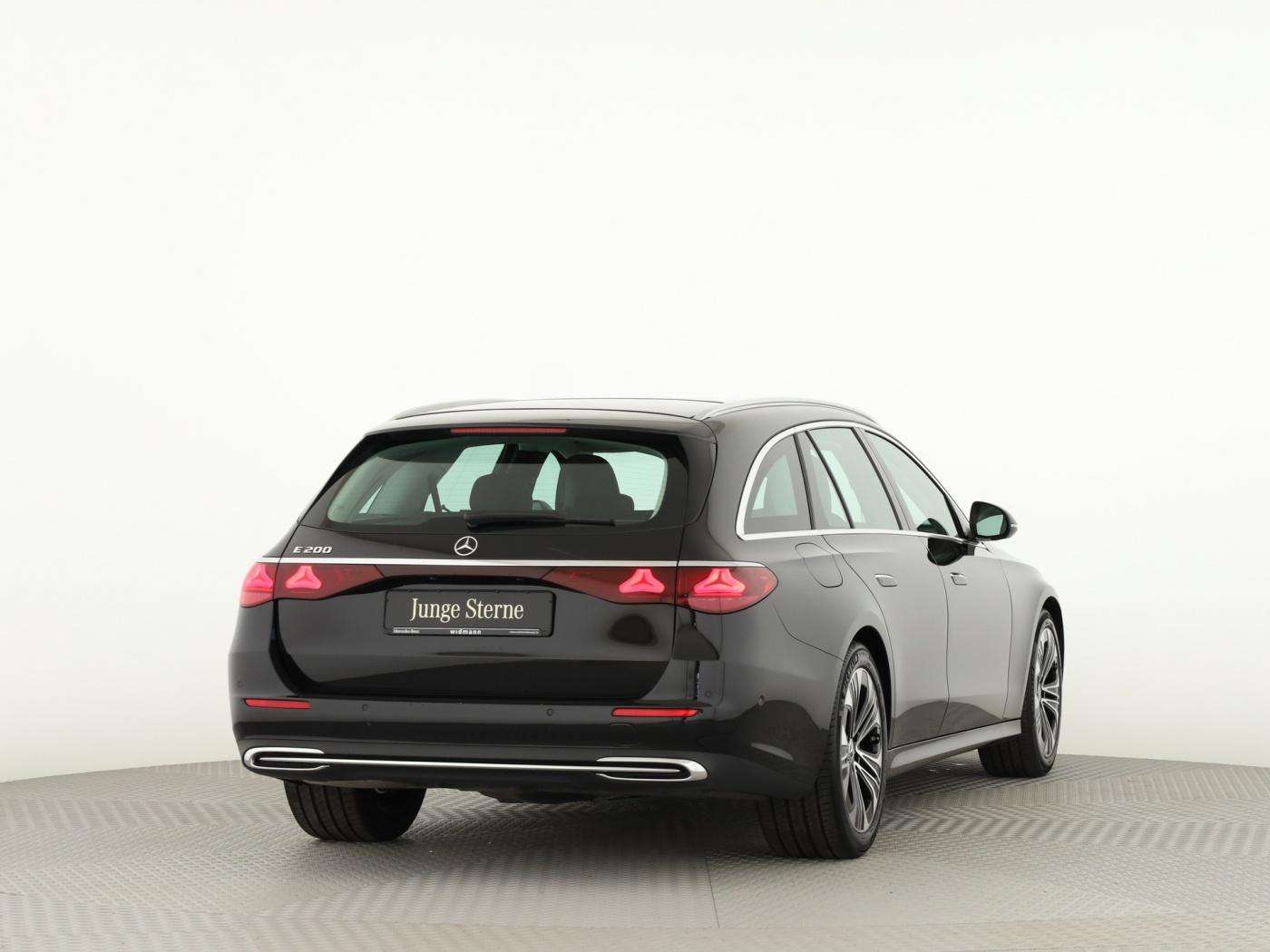 Mercedes-Benz E 200
