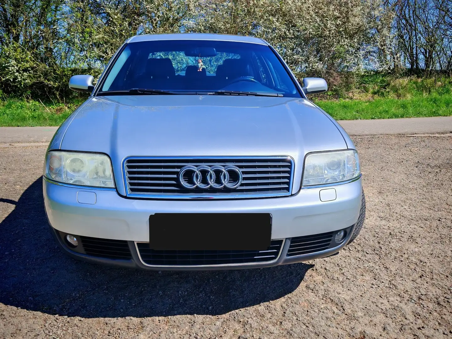 Audi A6 2.4 - 1