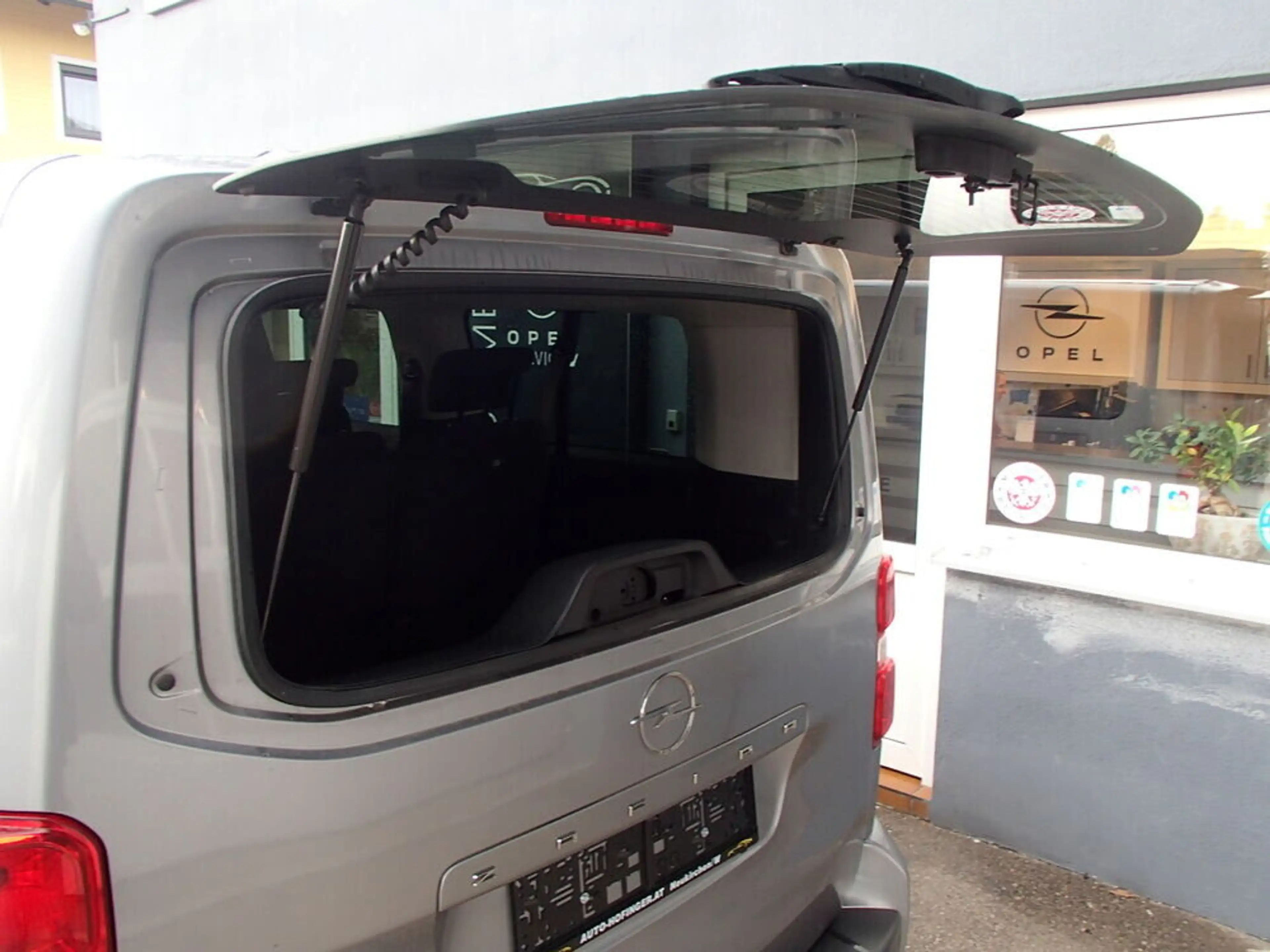 Opel Zafira Edition XL (L3), 9-Sitzer — photo 11