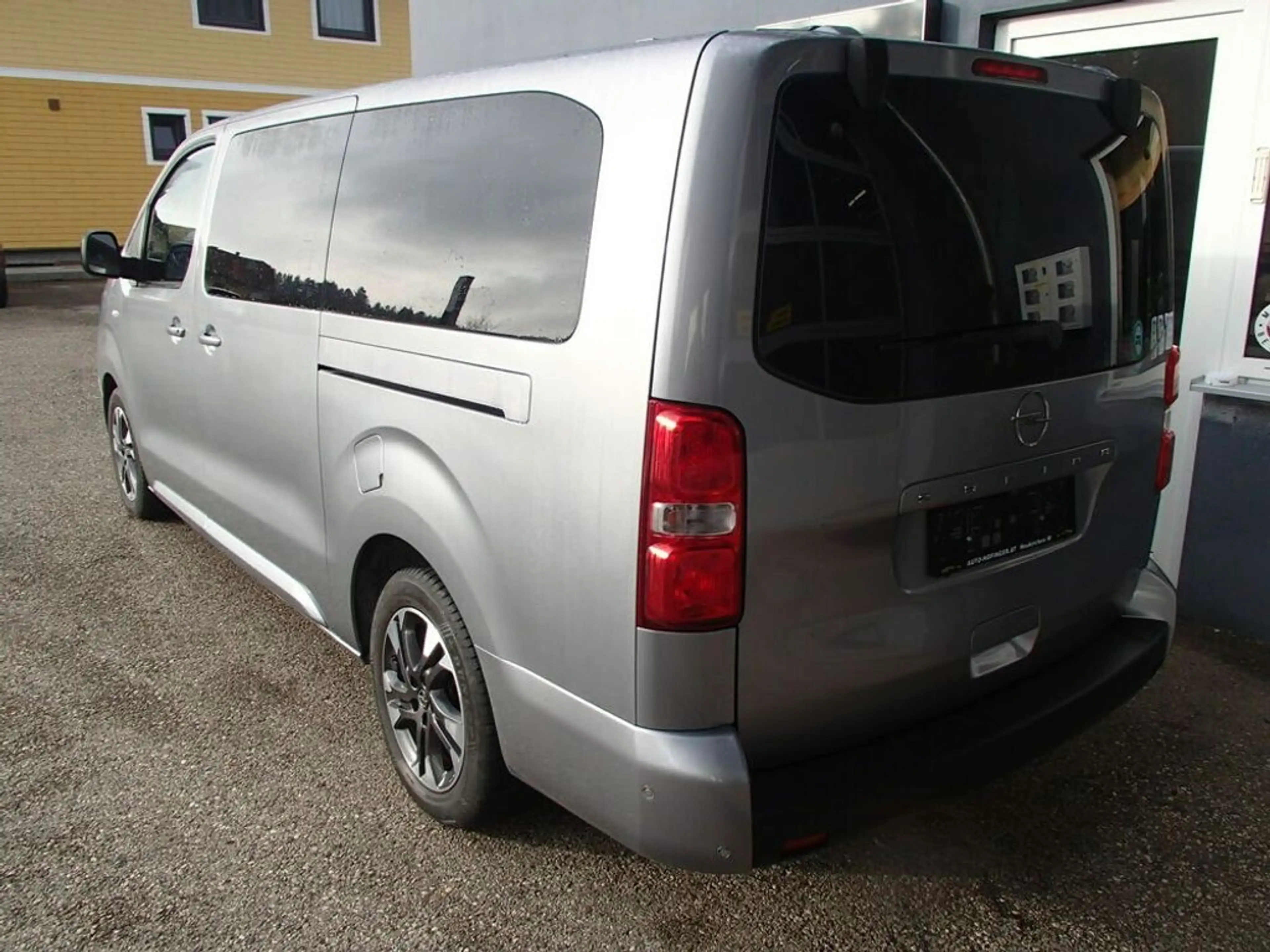 Opel Zafira Edition XL (L3), 9-Sitzer — photo 4