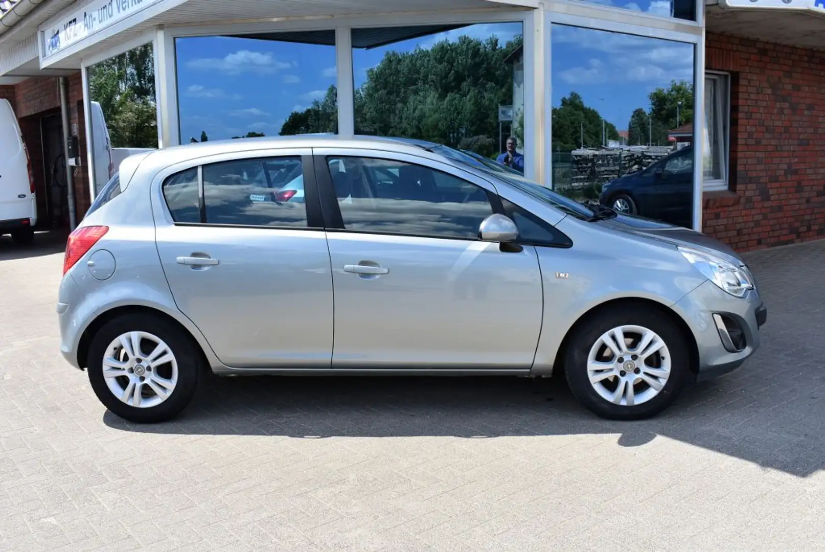 Opel Corsa 1.3 CDTI DPF (ecoFLEX) Selection TÜV neu zzgl. 351 Silber - 2