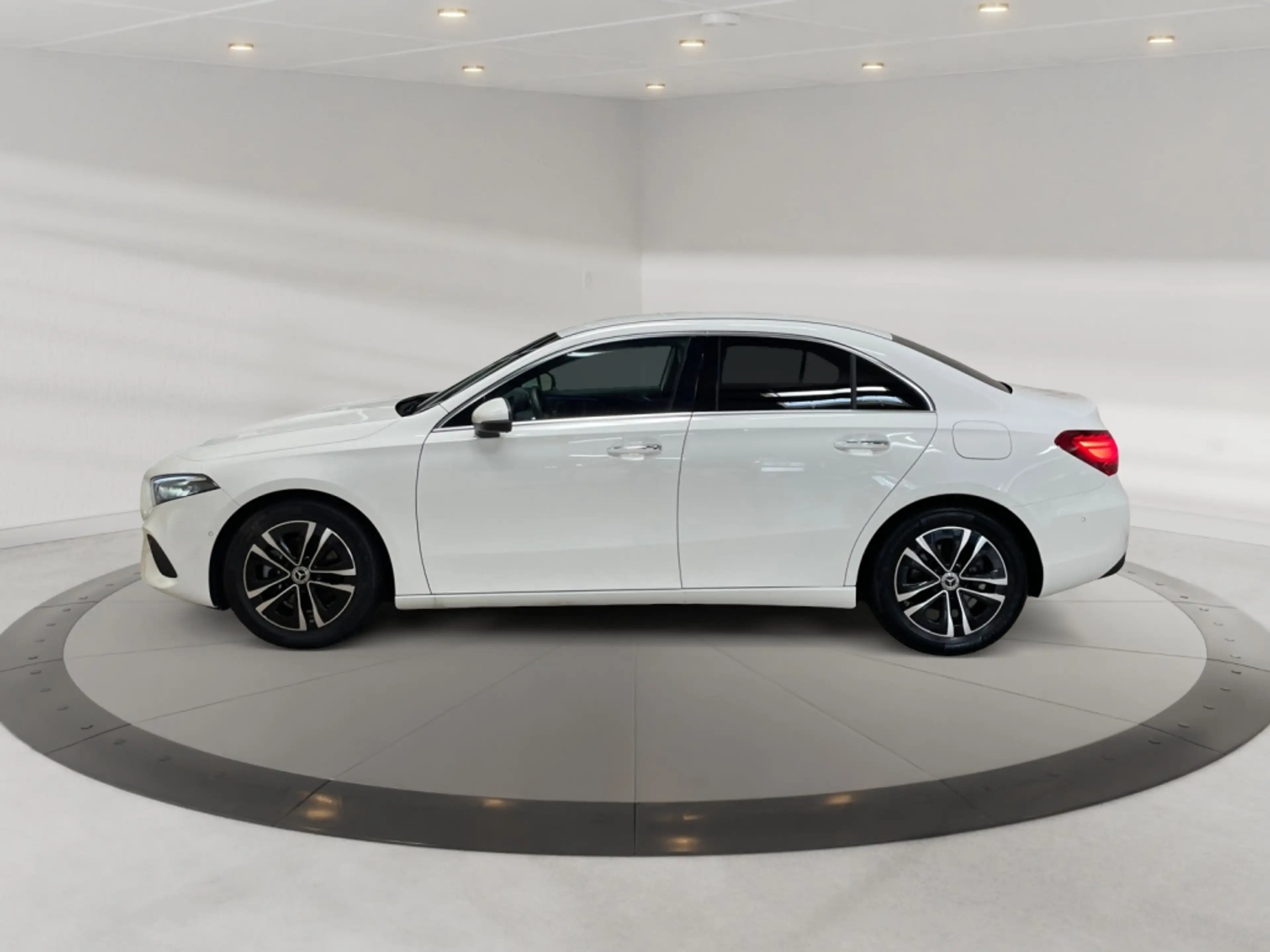 Mercedes-Benz A 200 Progressive  Progressive+Fahrassist+AHK — photo 5