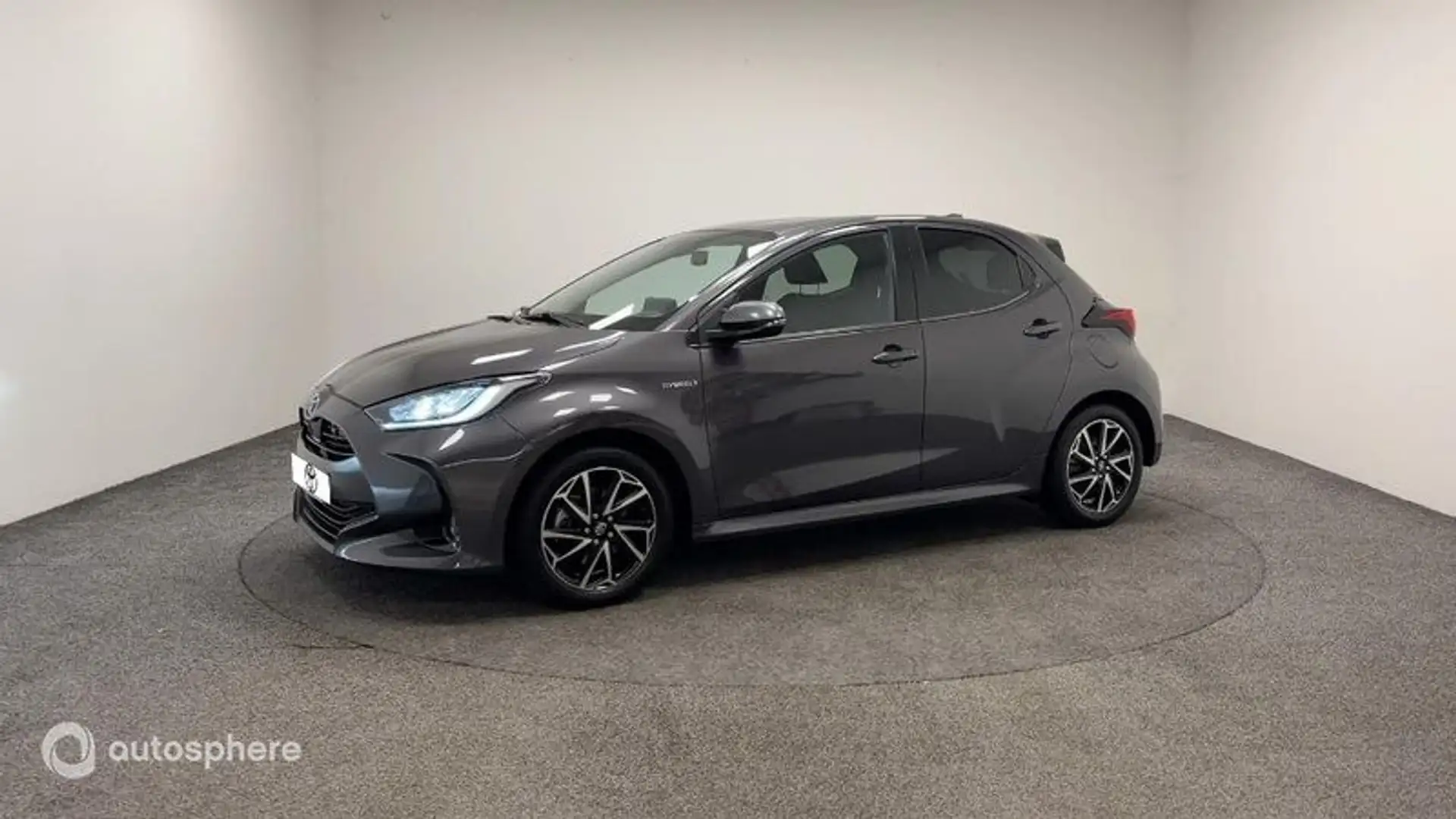 Toyota Yaris 116h Design 5p - 1