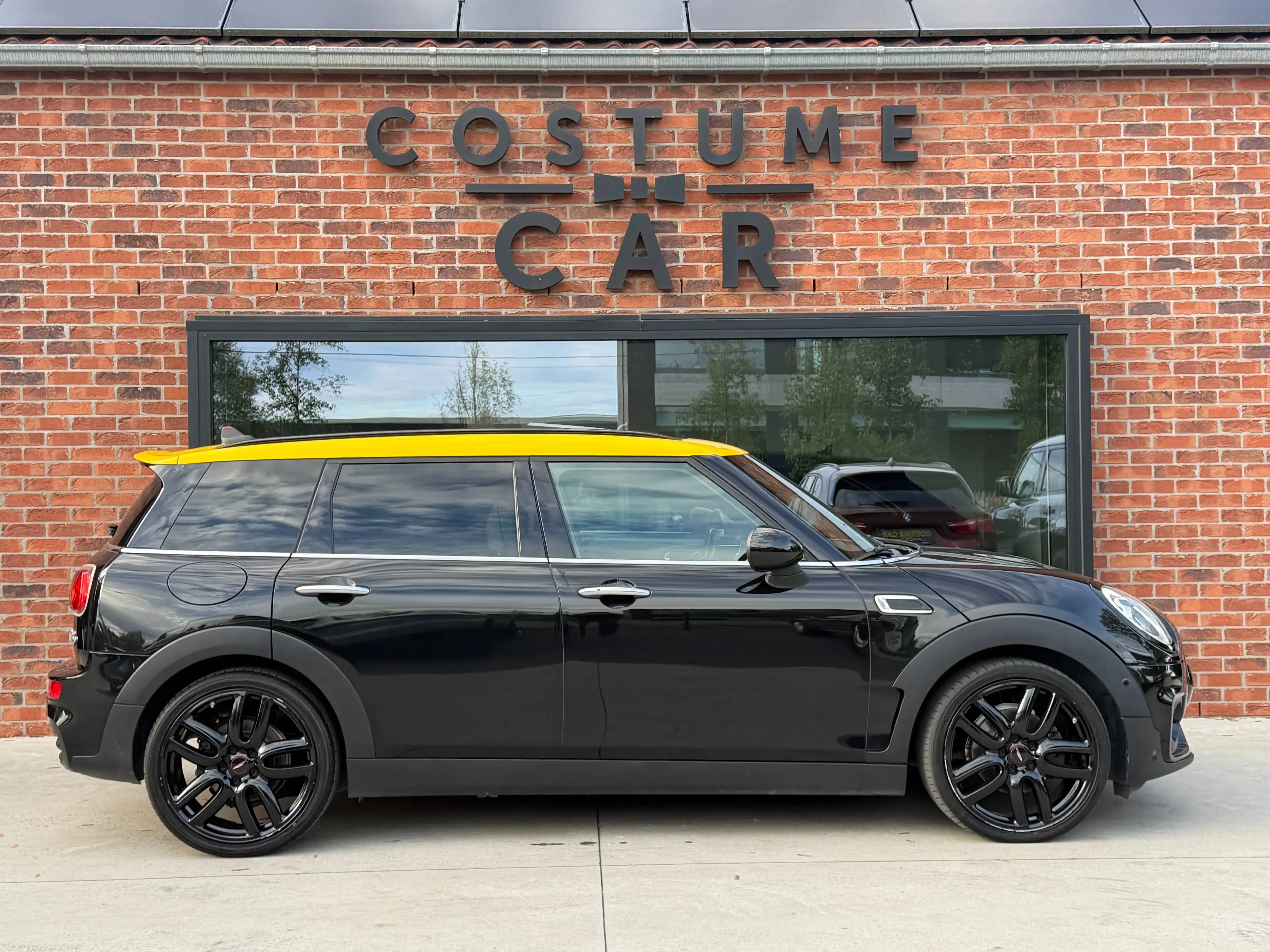 MINI Cooper D Clubman Caméra - H&K - Toit ouvrant - Sg chauff - Affichage tête haute — photo 5