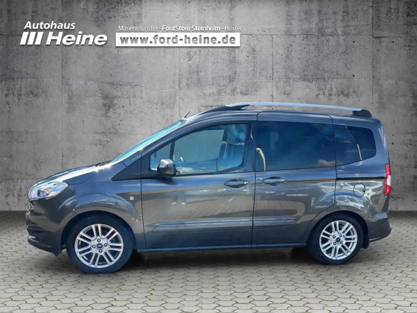 Ford Tourneo Courier 1.0 EcoBoost Titanium Grau - 2