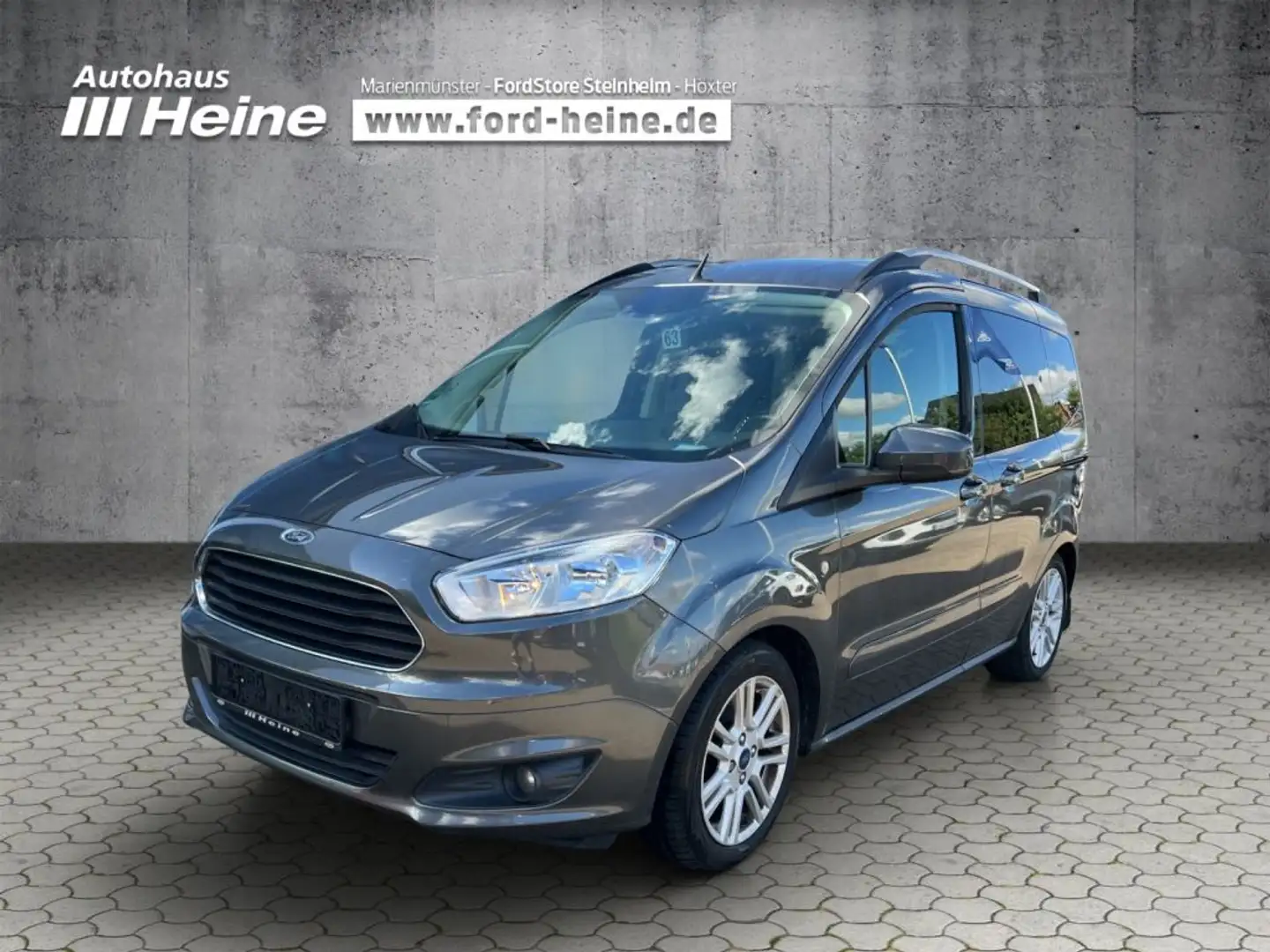 Ford Tourneo Courier 1.0 EcoBoost Titanium Grau - 1