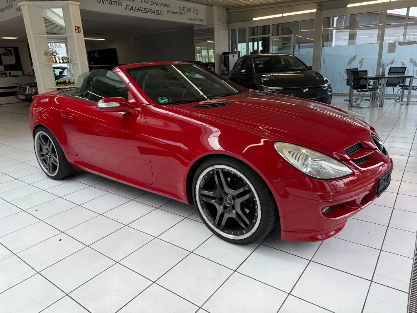 Mercedes-Benz SLK 200 Roadster SLK 200 Kompressor,Leder,Tüv-Neu,Navi Rot - 1
