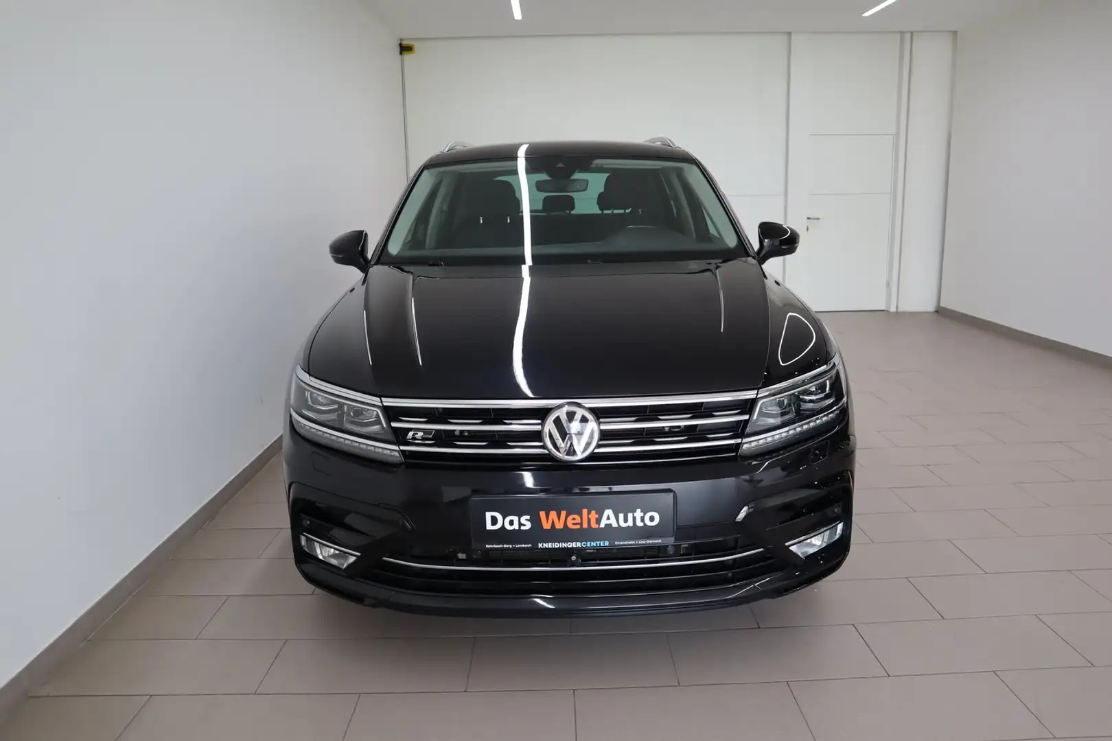 Volkswagen Tiguan Highline TDI SCR 4MOTION DSG Schwarz - 2