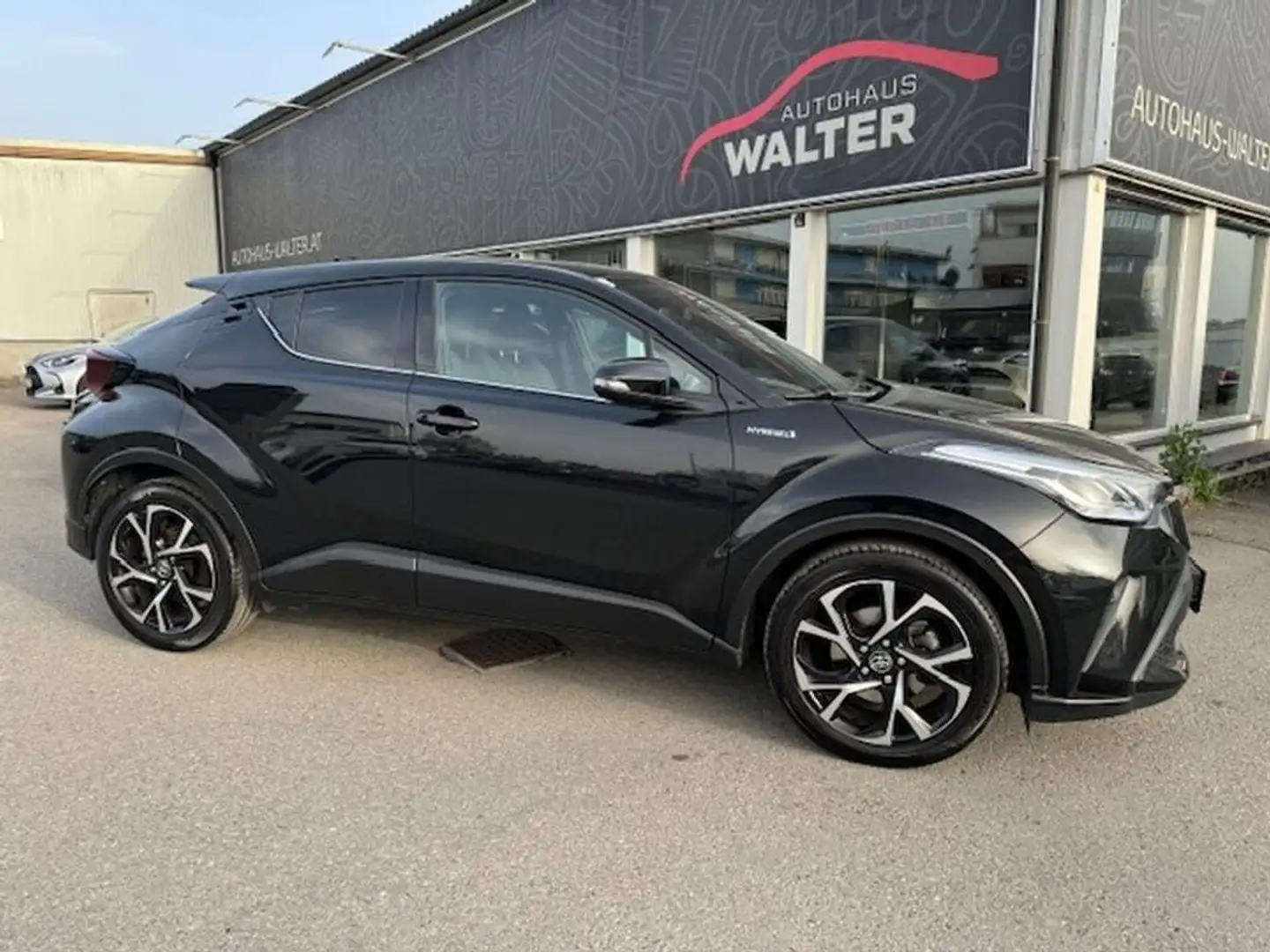 Toyota C-HR Hybrid C-LUB Schwarz - 1