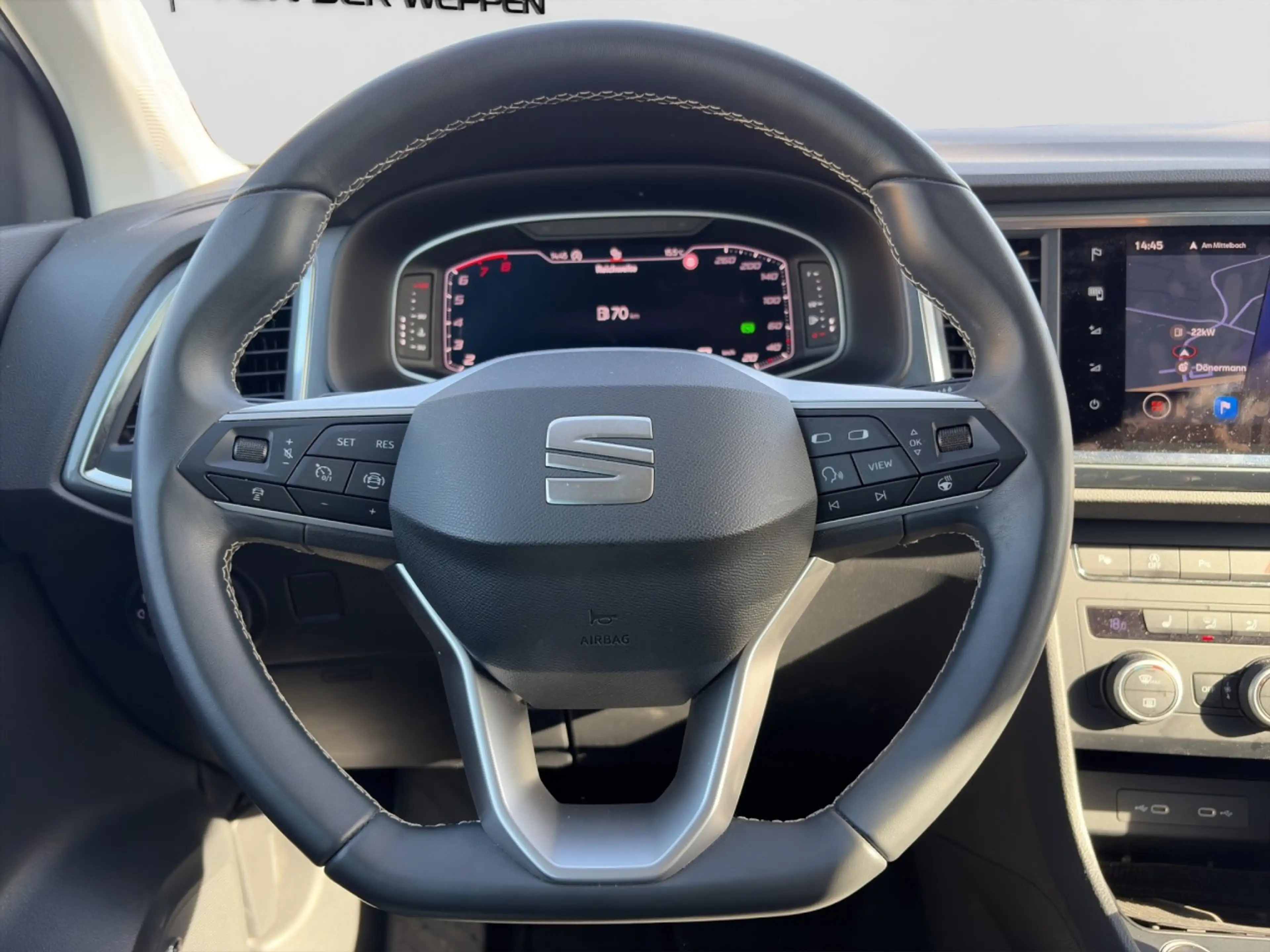SEAT Ateca TSI DSG AHK ACC Kamera SHZ PDC — photo 13