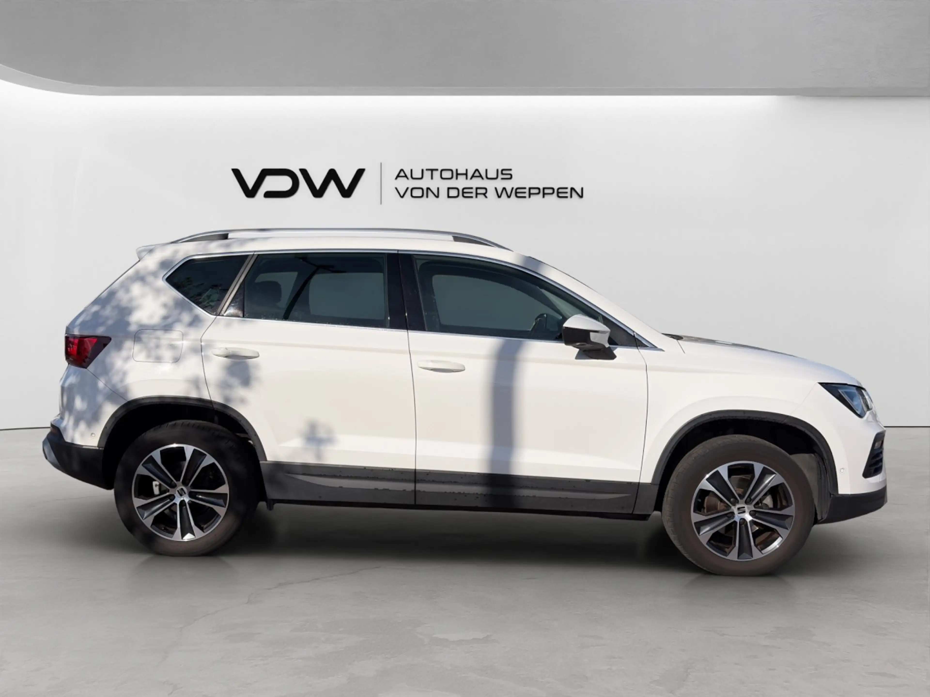 SEAT Ateca TSI DSG AHK ACC Kamera SHZ PDC — photo 8