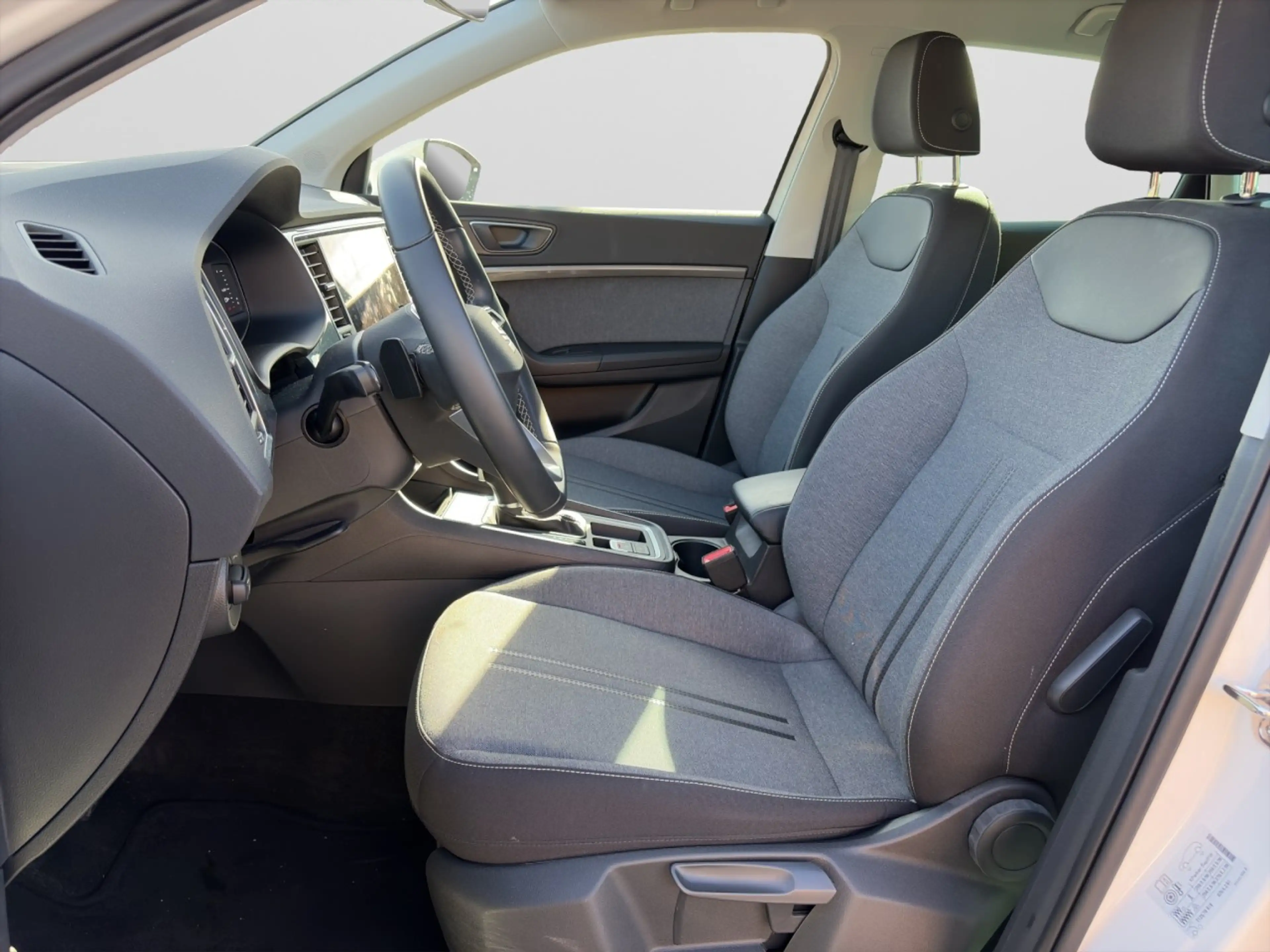 SEAT Ateca TSI DSG AHK ACC Kamera SHZ PDC — photo 11