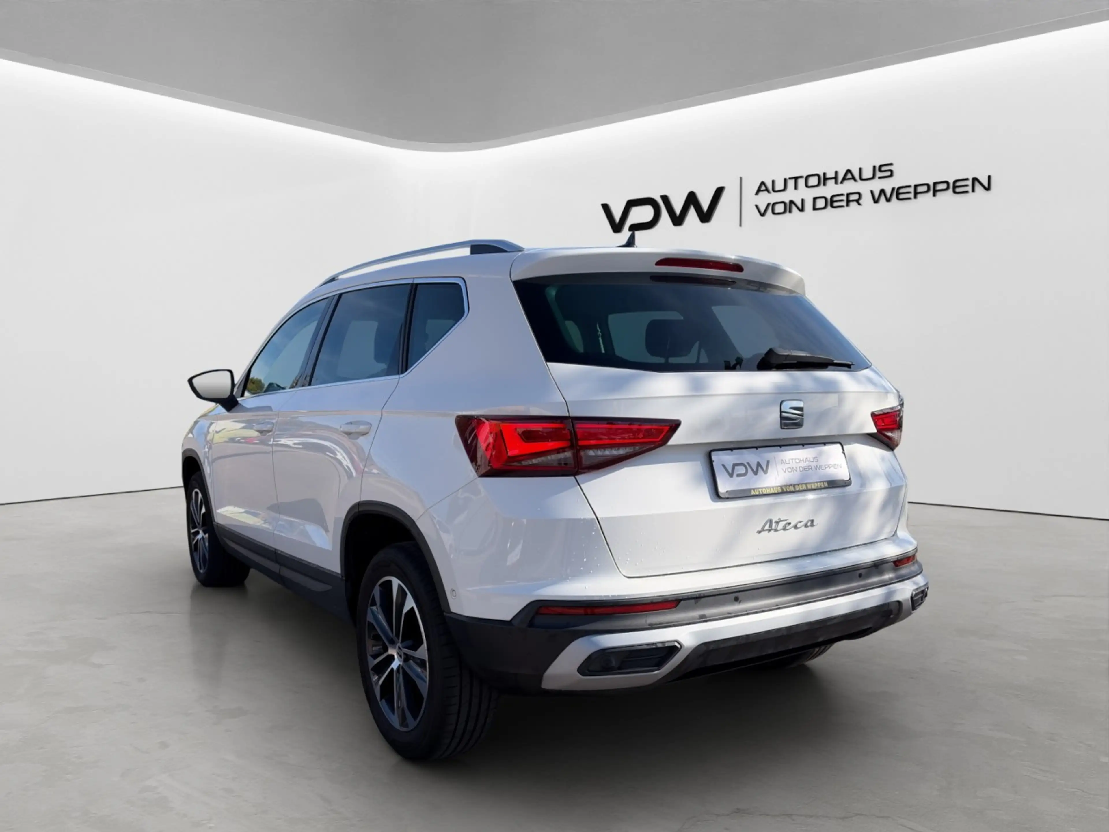 SEAT Ateca TSI DSG AHK ACC Kamera SHZ PDC — photo 5
