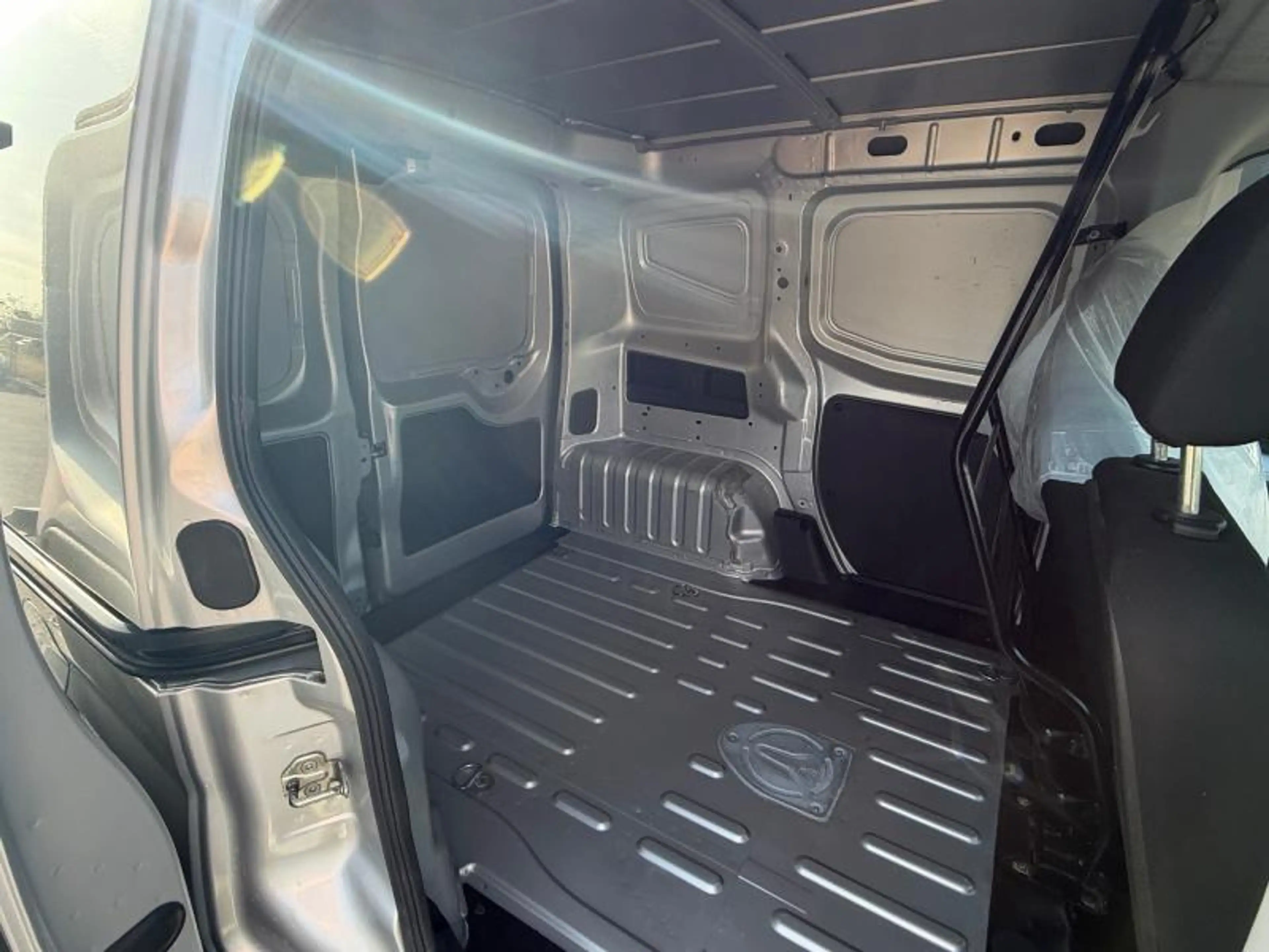 Fiat Fiorino 1.2 80cv 2 pl gris 09/20 Airco Capteurs GPS — photo 11