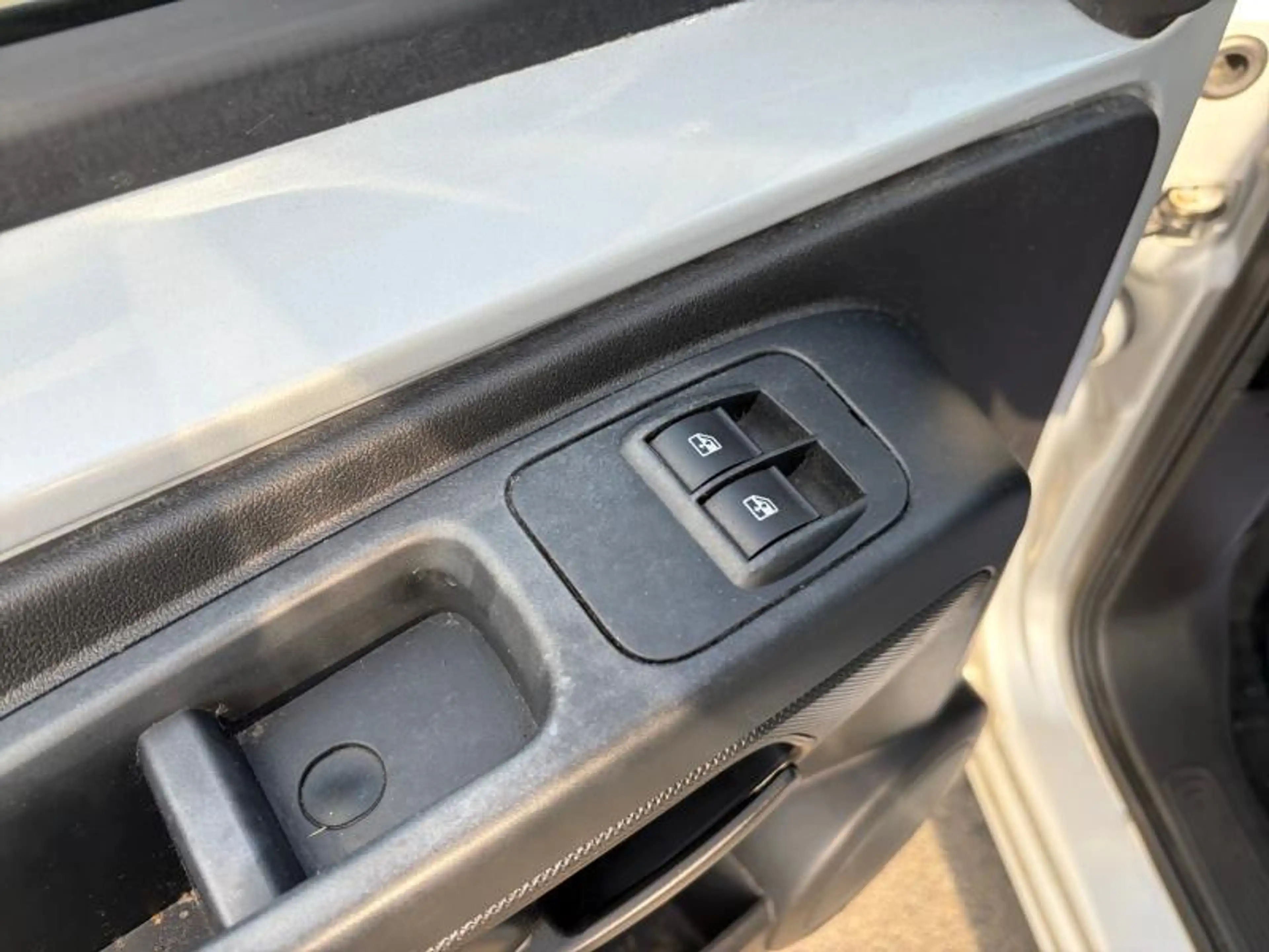 Fiat Fiorino 1.2 80cv 2 pl gris 09/20 Airco Capteurs GPS — photo 12