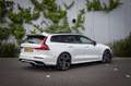 Volvo V60 T6 Plug-in hybrid AWD Plus Dark | Panoramadak | 20 Wit - thumbnail 3