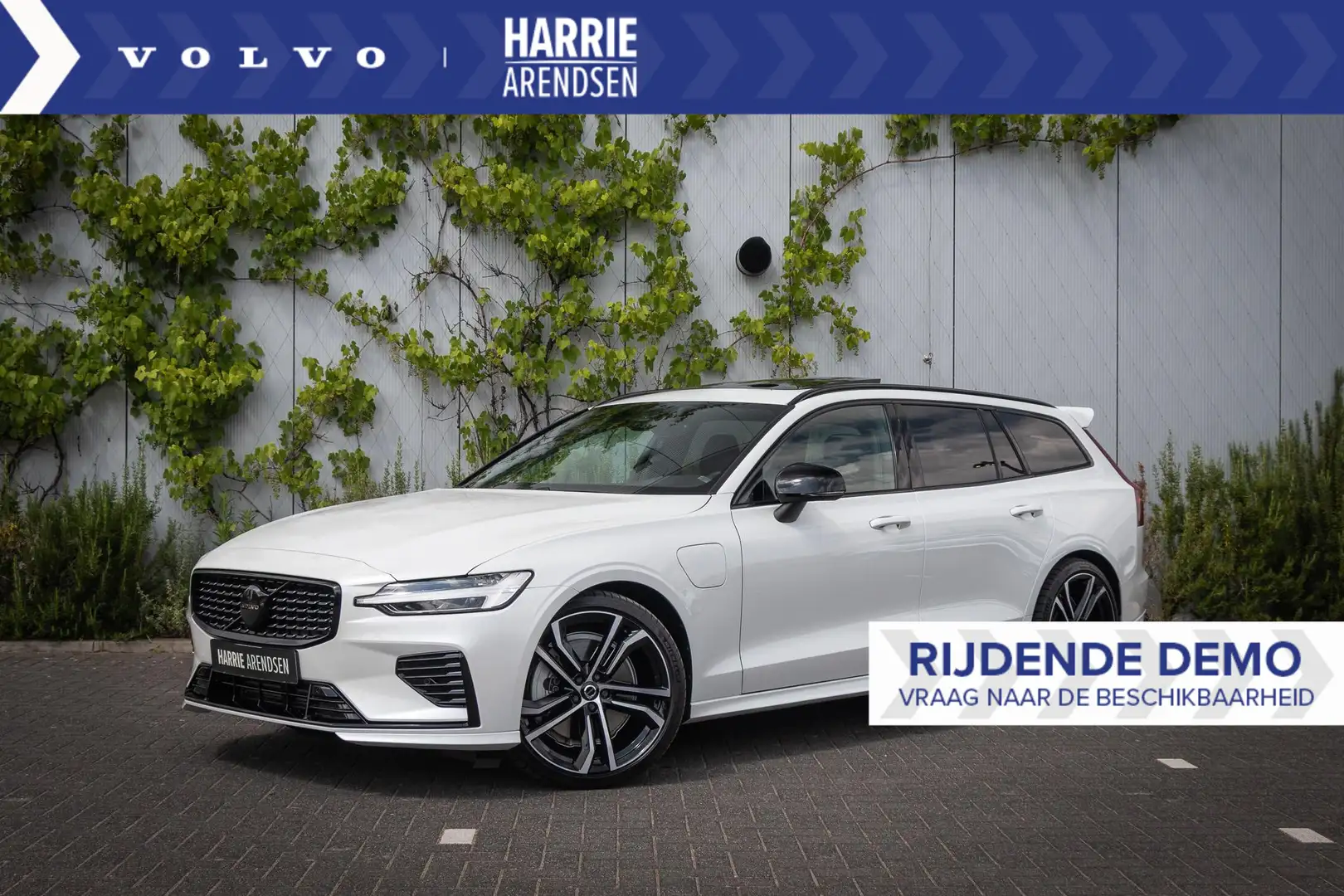 Volvo V60 T6 Plug-in hybrid AWD Plus Dark | Panoramadak | 20 Wit - 1