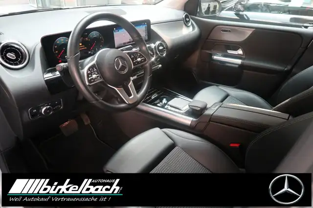 Mercedes-Benz B-Class view 5