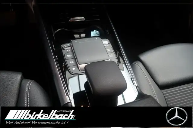 Mercedes-Benz B-Class view 8