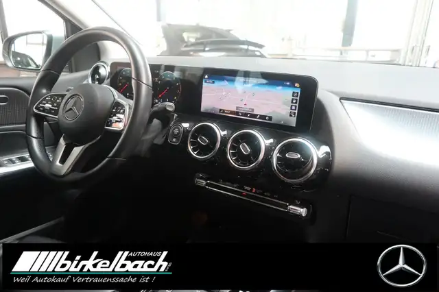Mercedes-Benz B-Class view 10