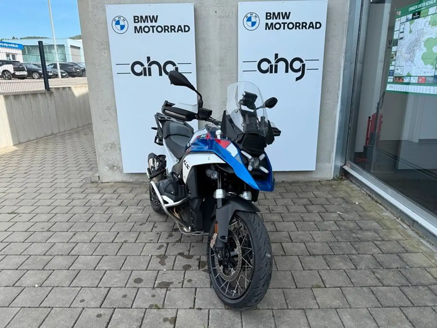 BMW R 1300 GS mit 4 Paketen & Werksgarantie bis 2027 Kék - 1