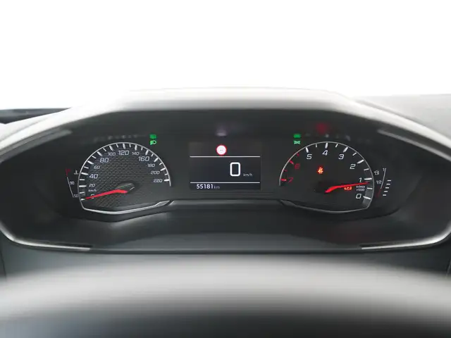 Peugeot 2008 view 9