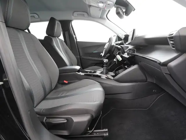 Peugeot 2008 view 3