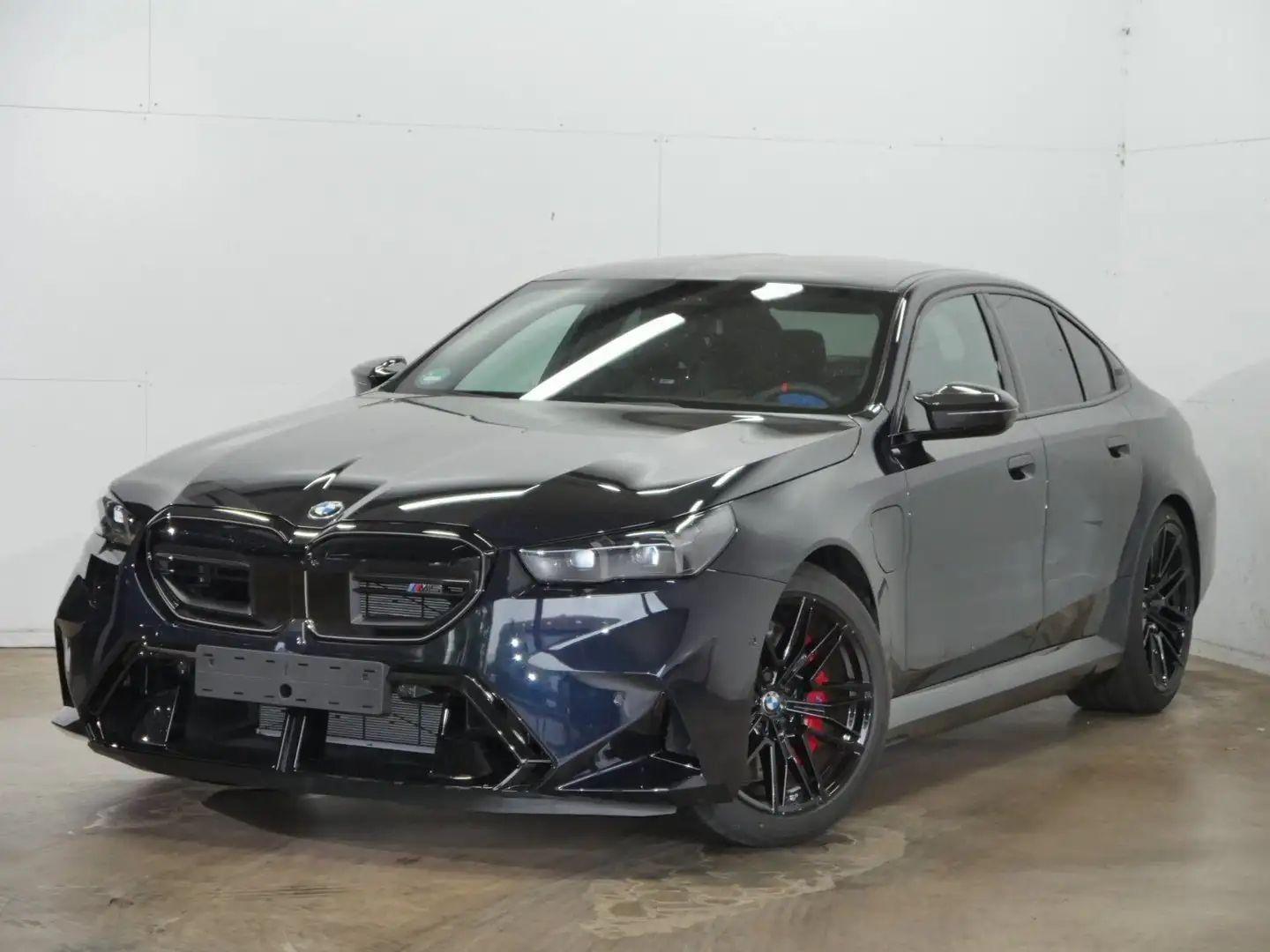 BMW M5 Limousine Sitzlüftung, Bowers & Wilkins, M Carbon Чёрный - 1