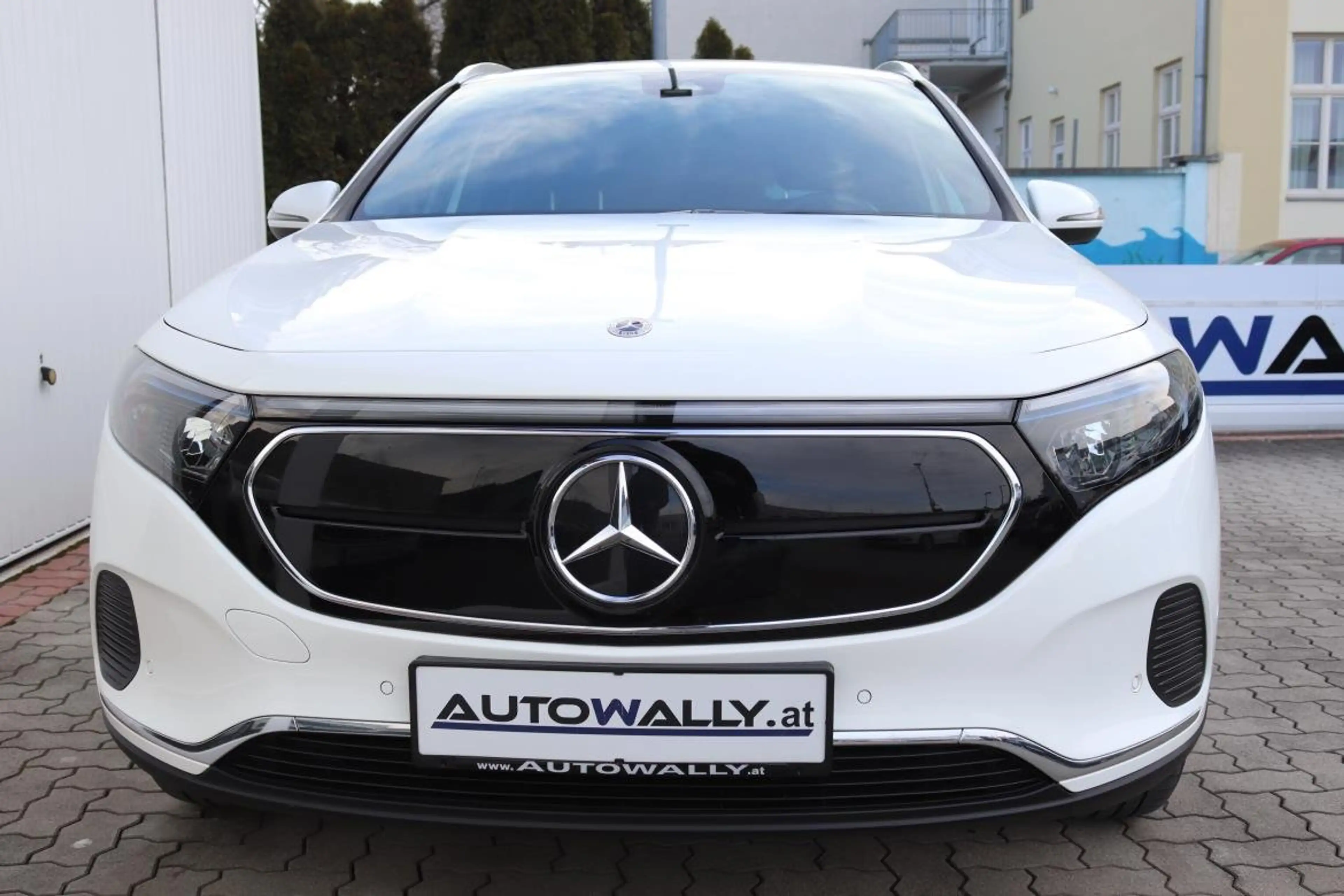 Mercedes-Benz EQA 300 EQA 300 4MATIC 66,5kWh Aut. — photo 5