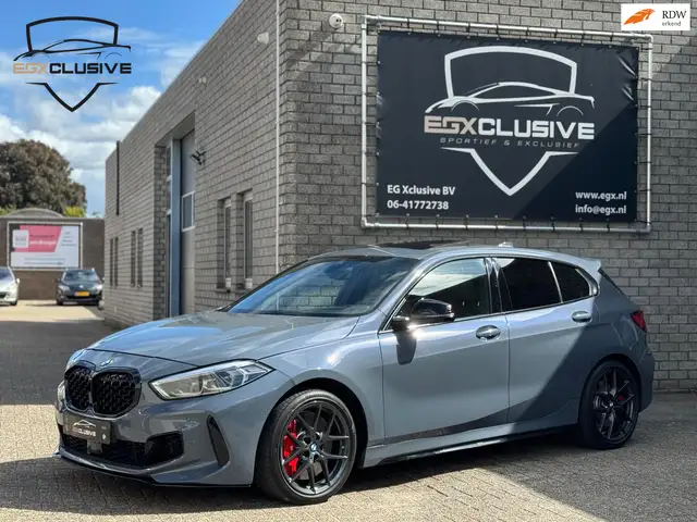 BMW 135 1-serie M135i xDrive Business Edition Plus PANO |