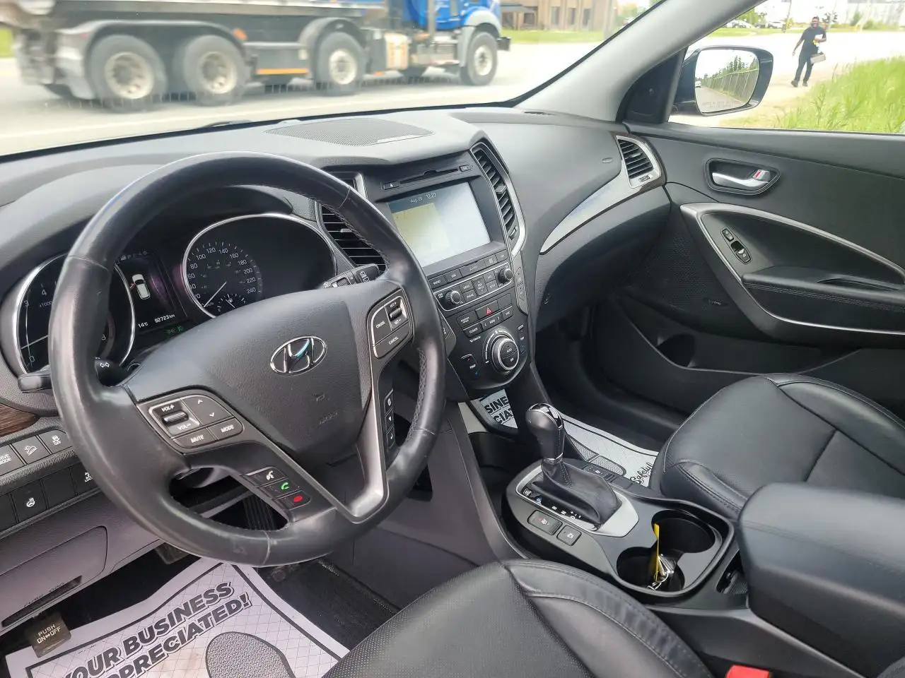 Hyundai SANTA FE снимка Hyundai SANTA FE