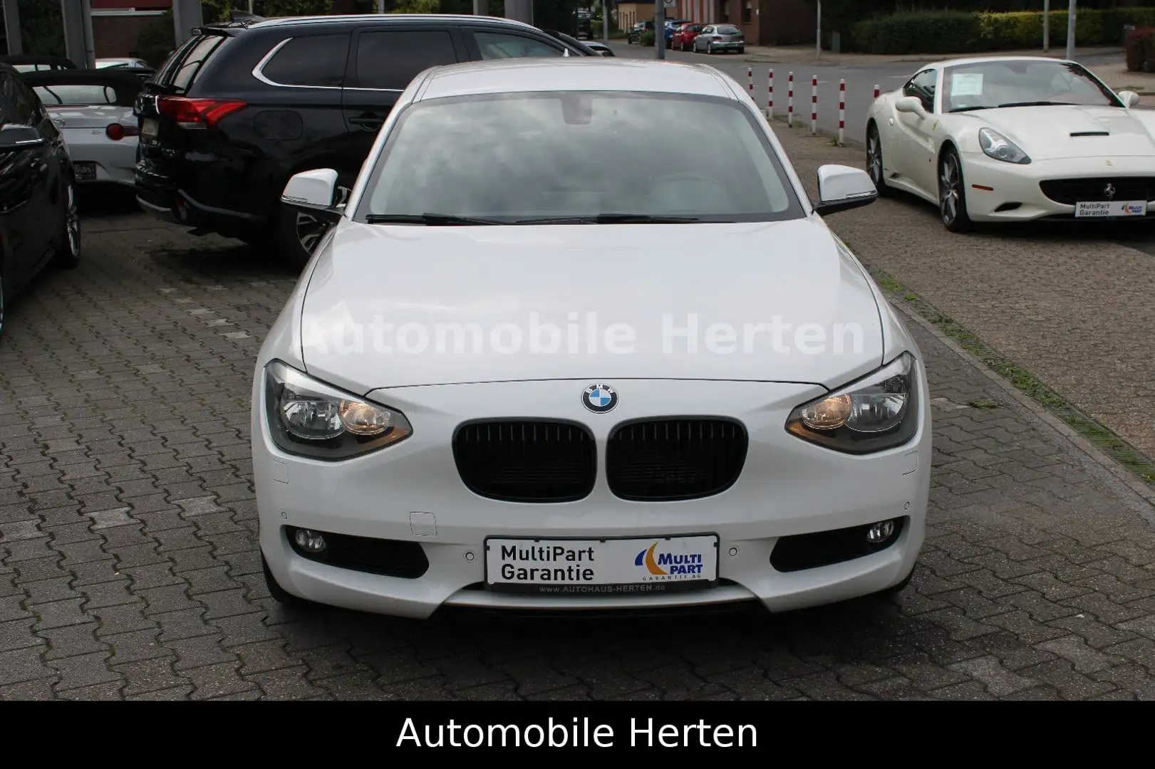 BMW 116 i *5TÜRIG*KLIMA*SHZ*PDC*MOD:2013! Blanc - 2