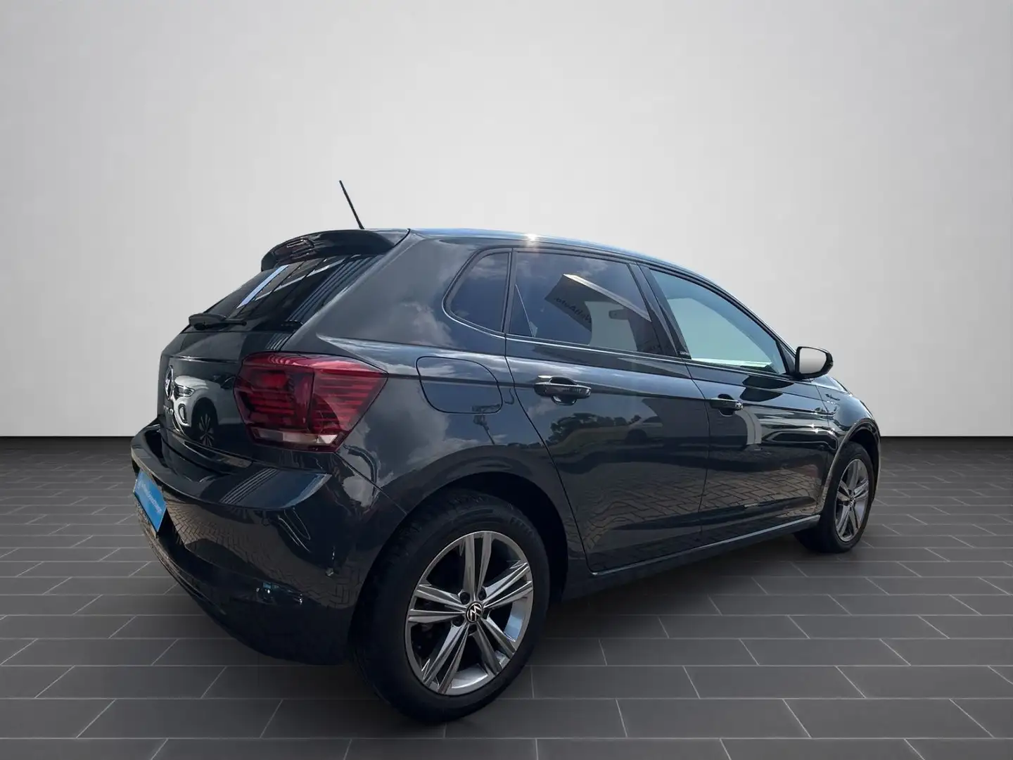 Volkswagen Polo 1.0 TSI United KEYLESS NAVI PDC RFK SHZ Grijs - 2